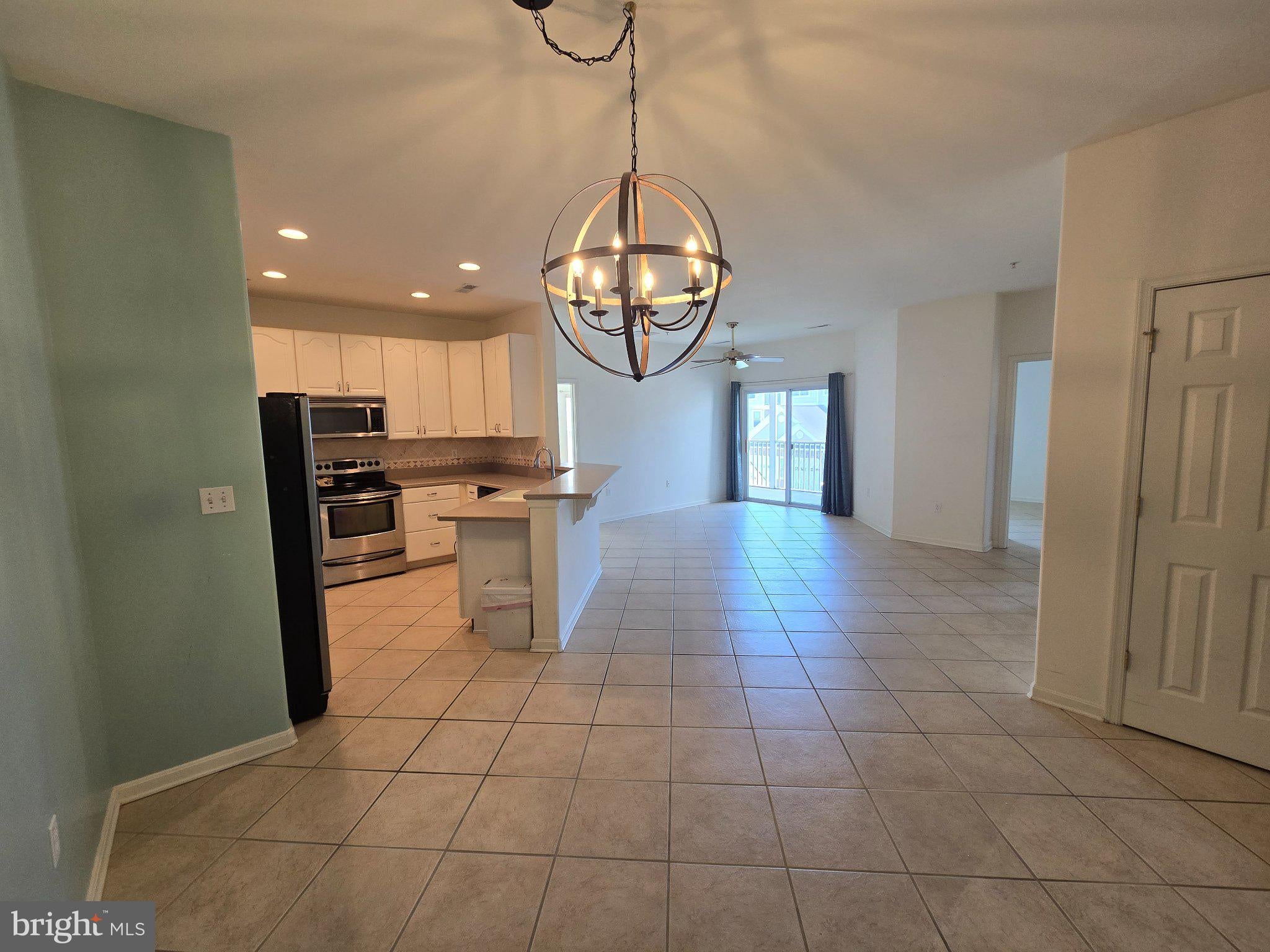 4002 FULLERTON COURT F