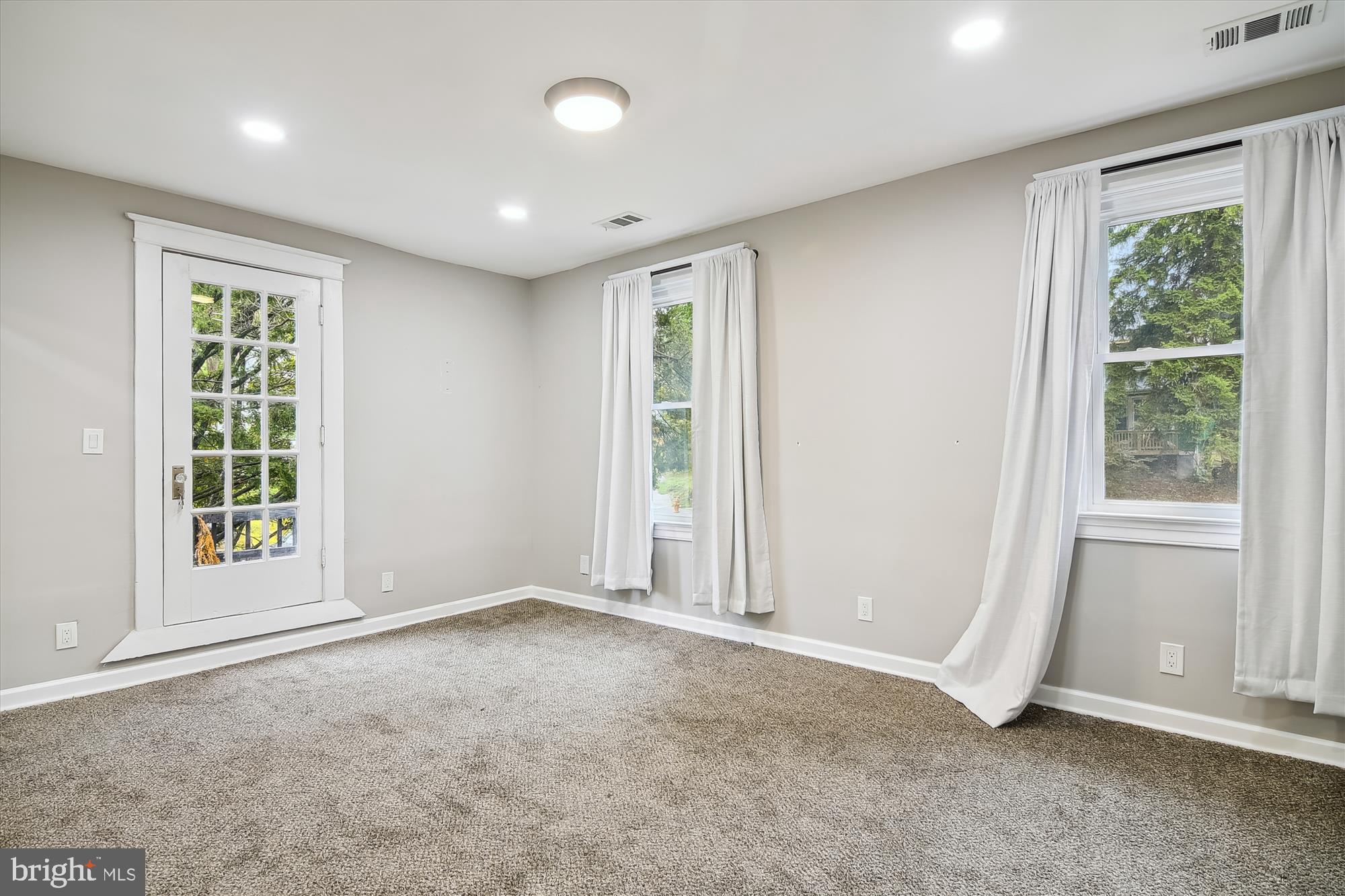 GWYNN OAK - Residential