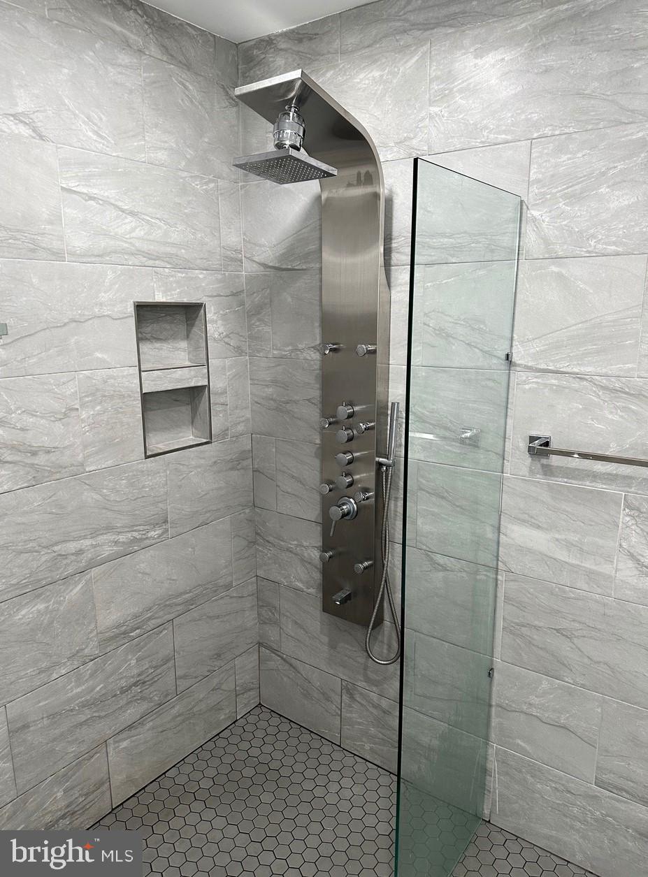 GWYNN OAK - Residential