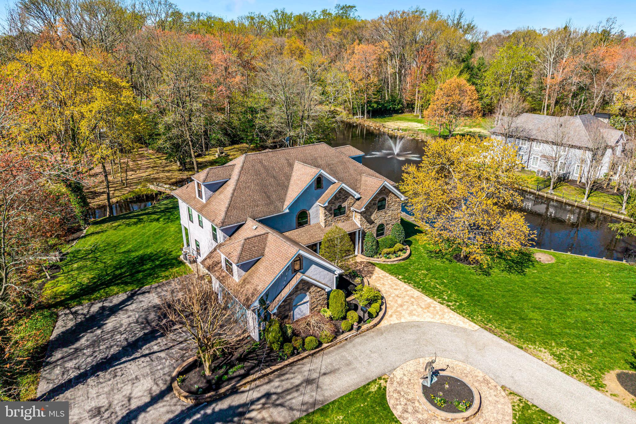 512 N STANWICK ROAD