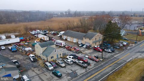 Photo of 327 Airport Road, NEW CASTLE, DE 19720 (MLS # DENC2098166)