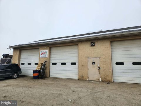 Photo of 327 Airport Road, NEW CASTLE, DE 19720 (MLS # DENC2098166)