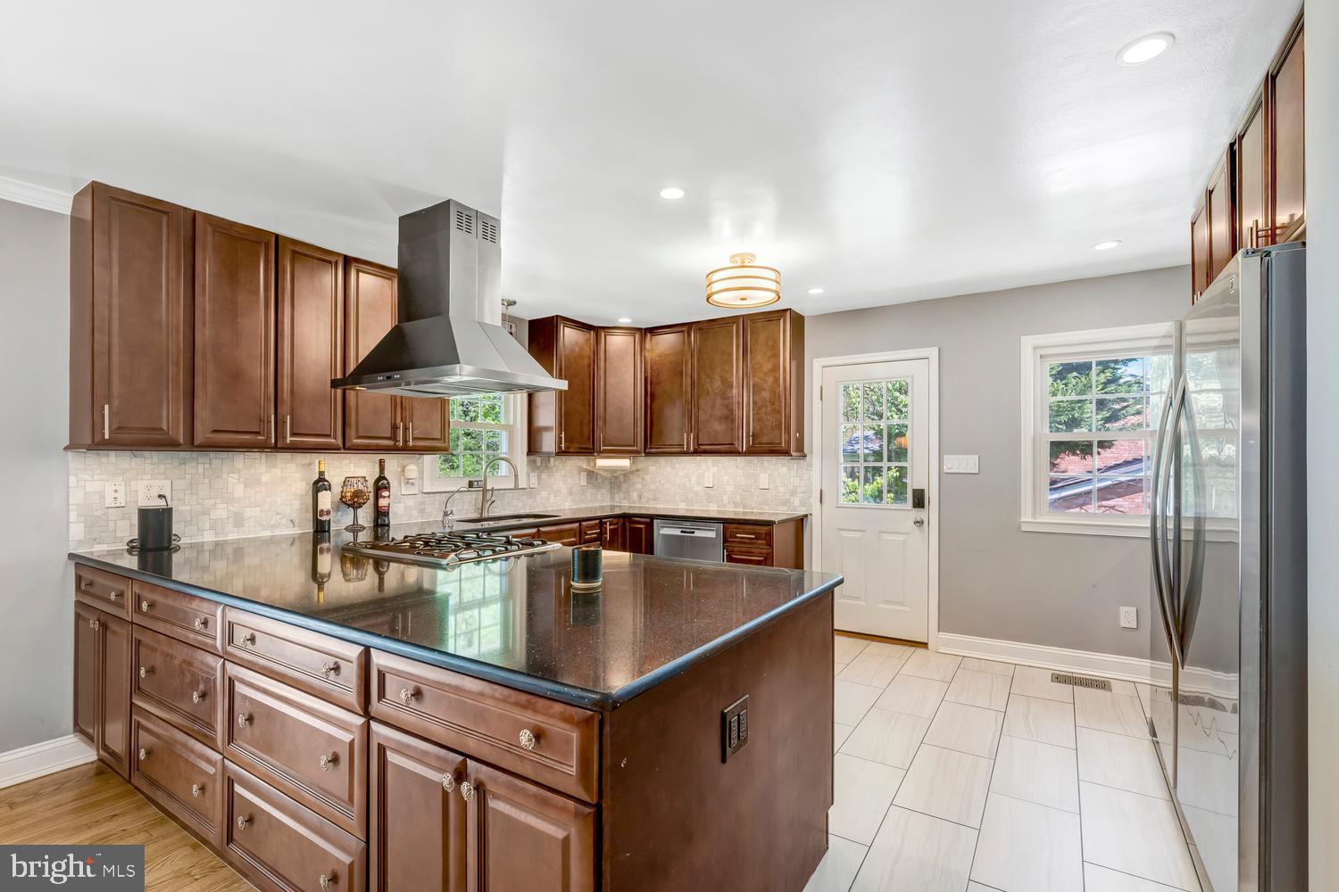 WOODLAWN MANOR - Residential