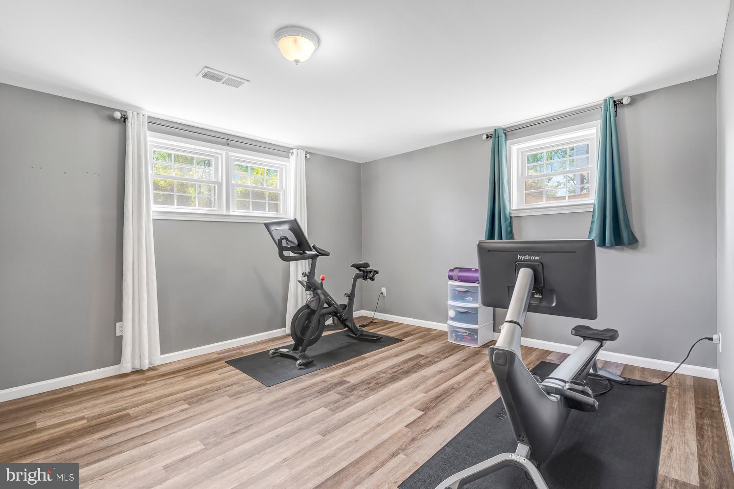 WOODLAWN MANOR - Residential