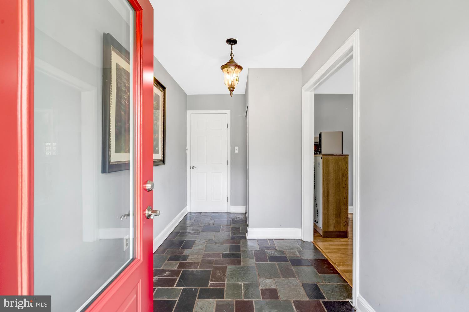 WOODLAWN MANOR - Residential