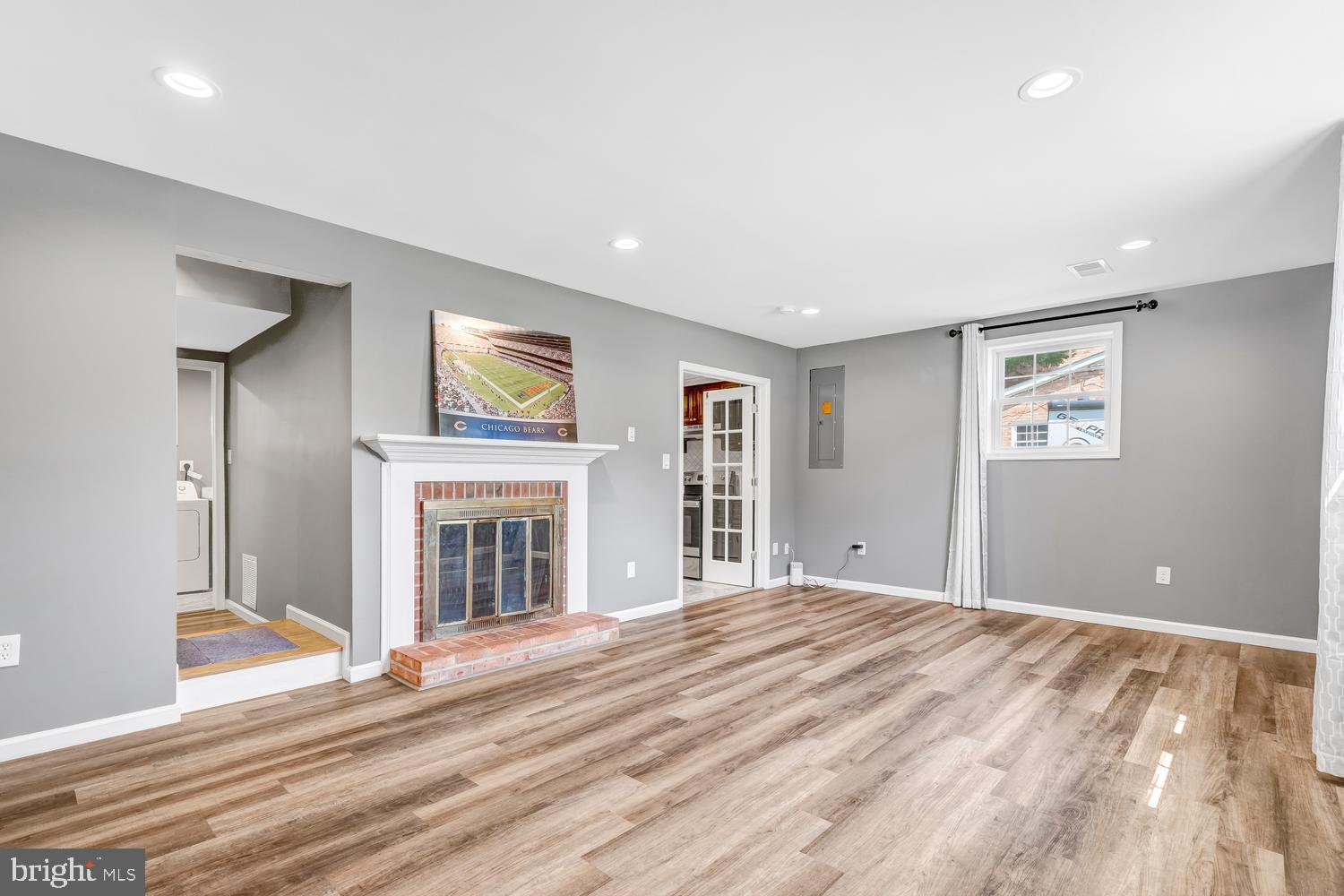 WOODLAWN MANOR - Residential