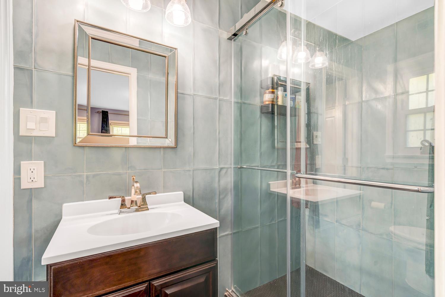 WOODLAWN MANOR - Residential