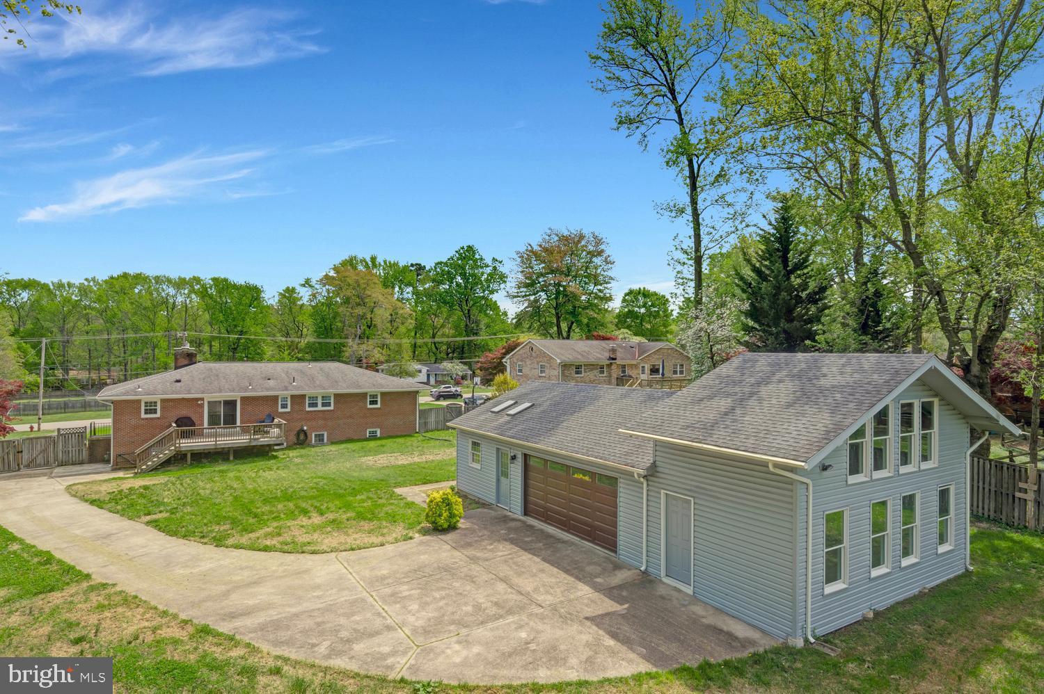 WOODLAWN MANOR - Residential