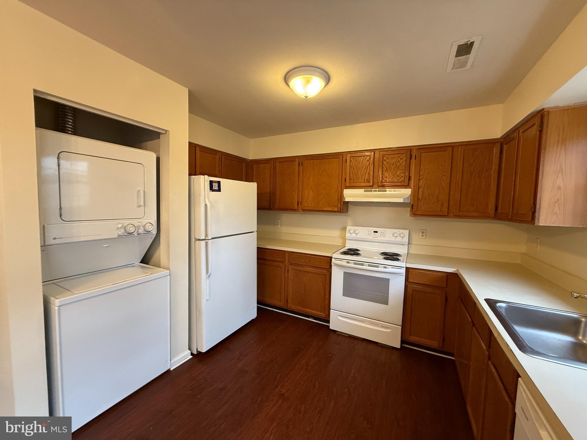 WILLIAMSTOWN - Residential Lease