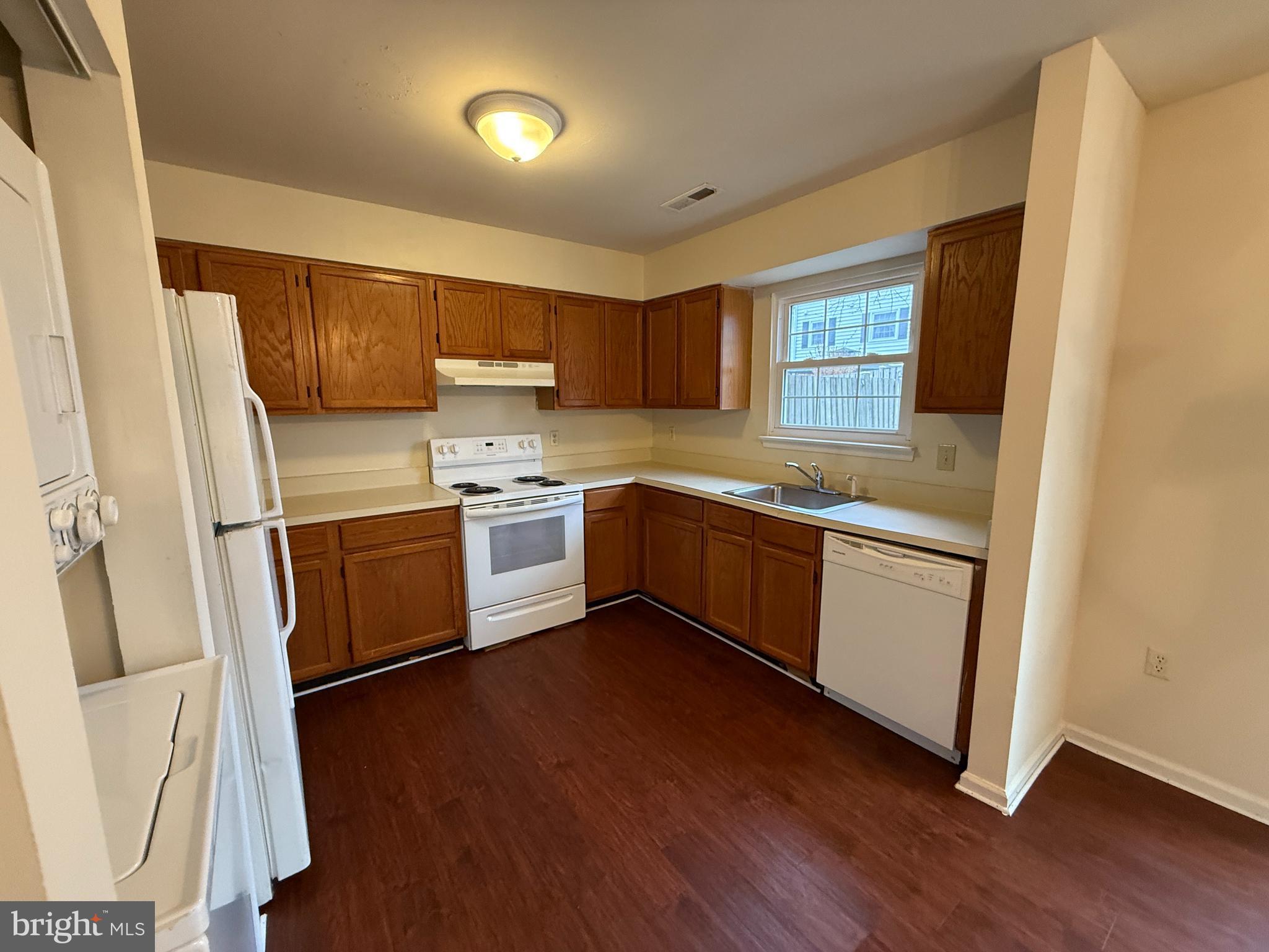 WILLIAMSTOWN - Residential Lease