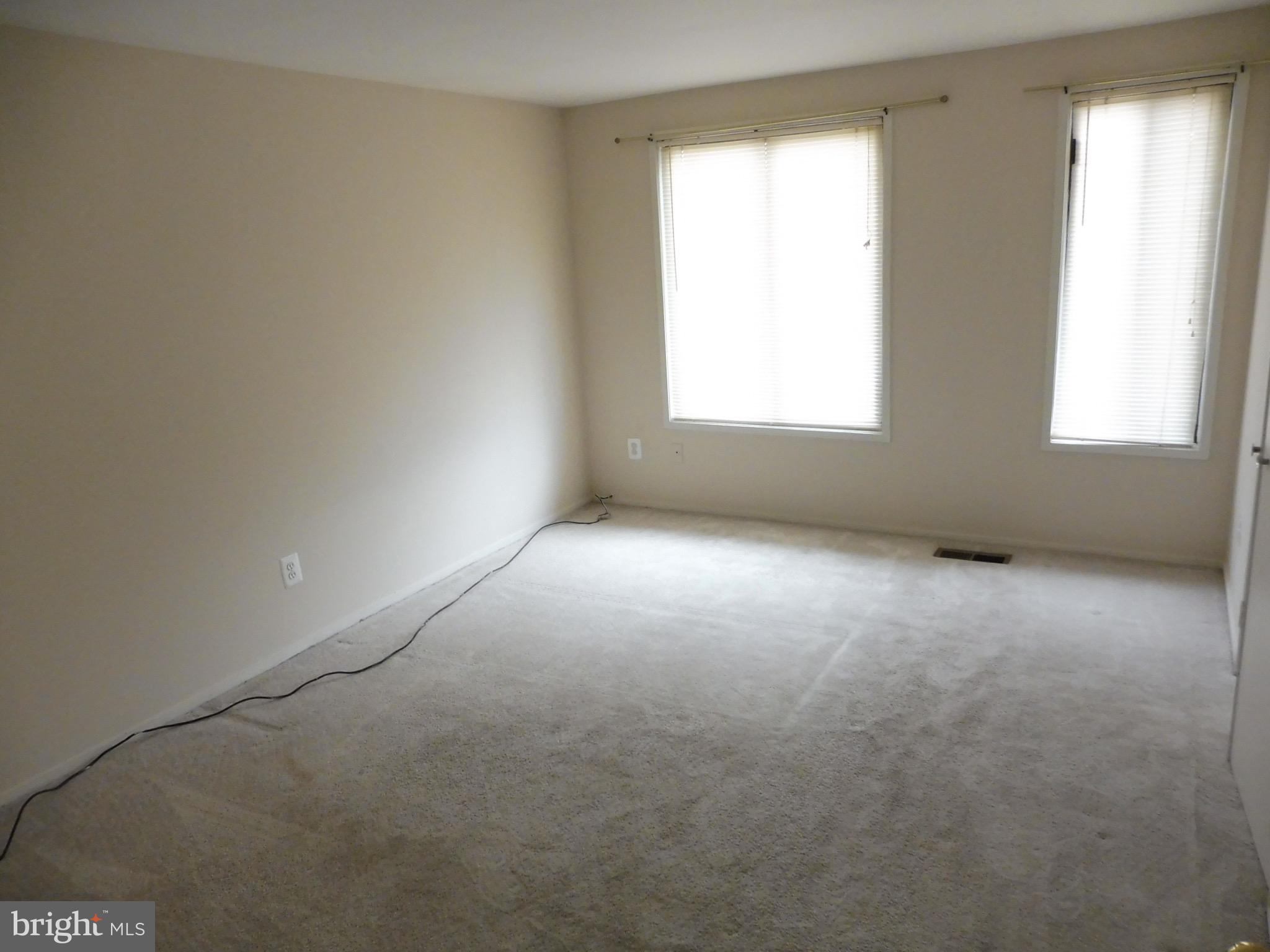 THOMAS CHOICE WEST - Residential Lease