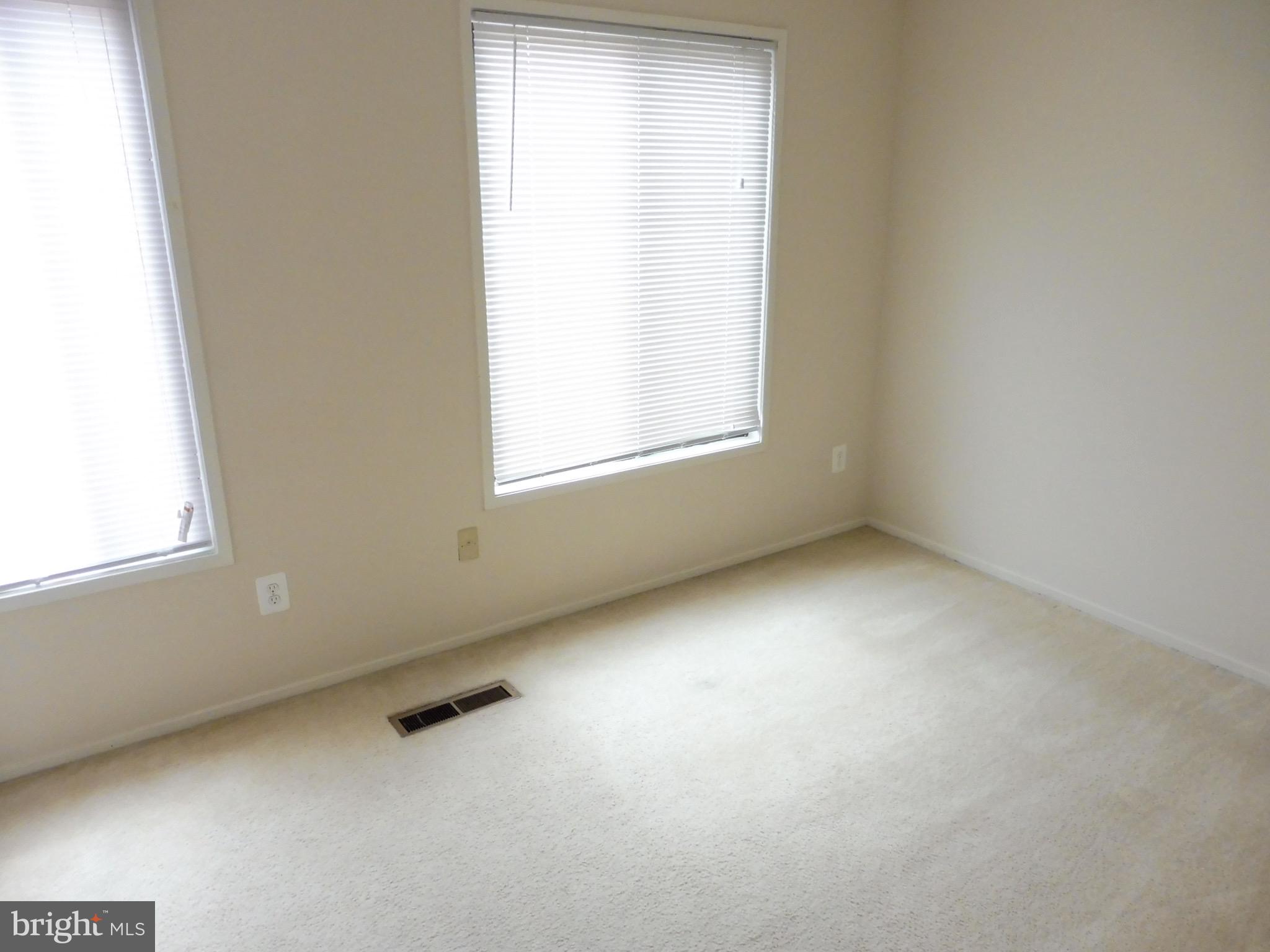 THOMAS CHOICE WEST - Residential Lease