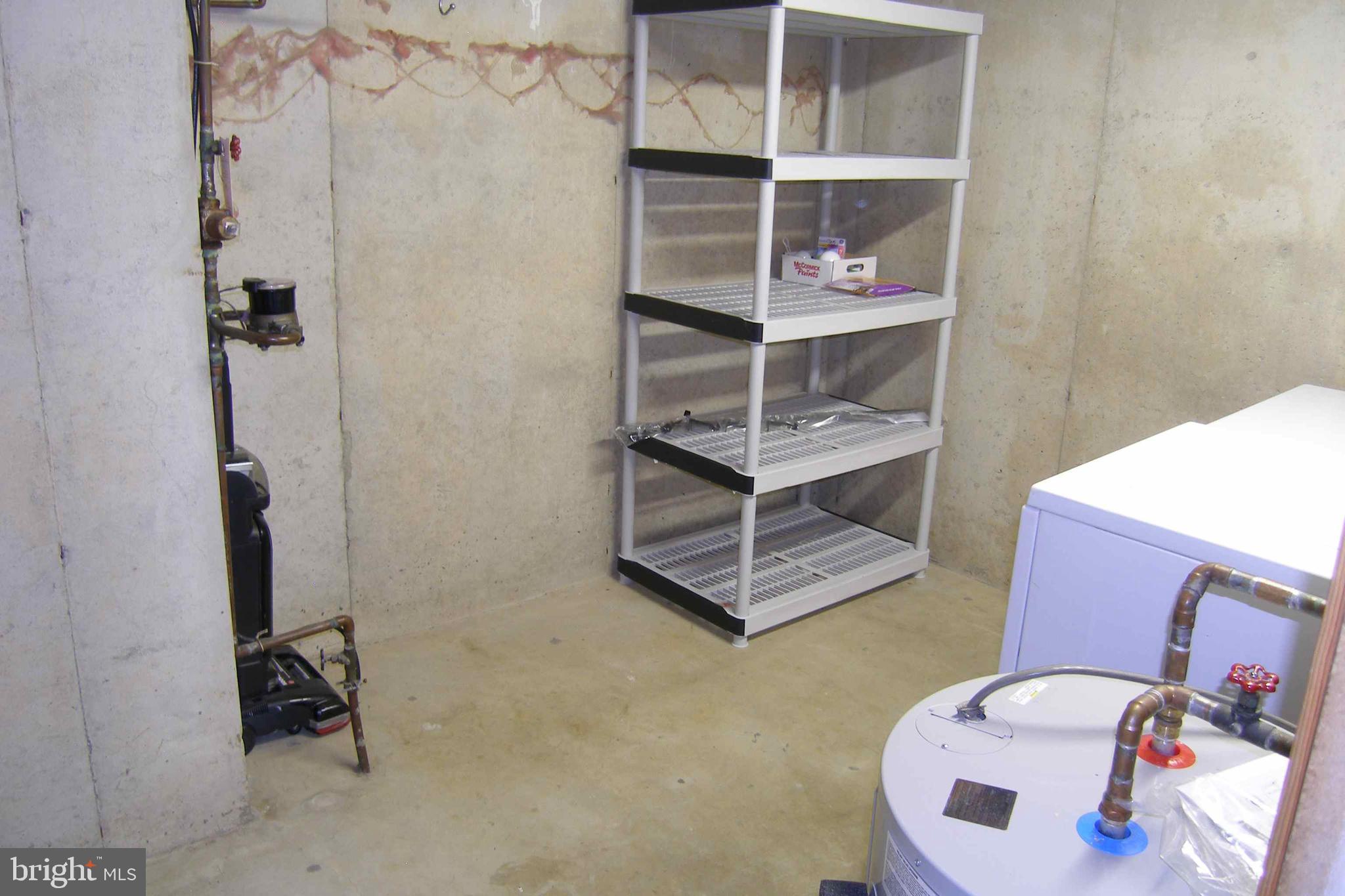 THOMAS CHOICE WEST - Residential Lease