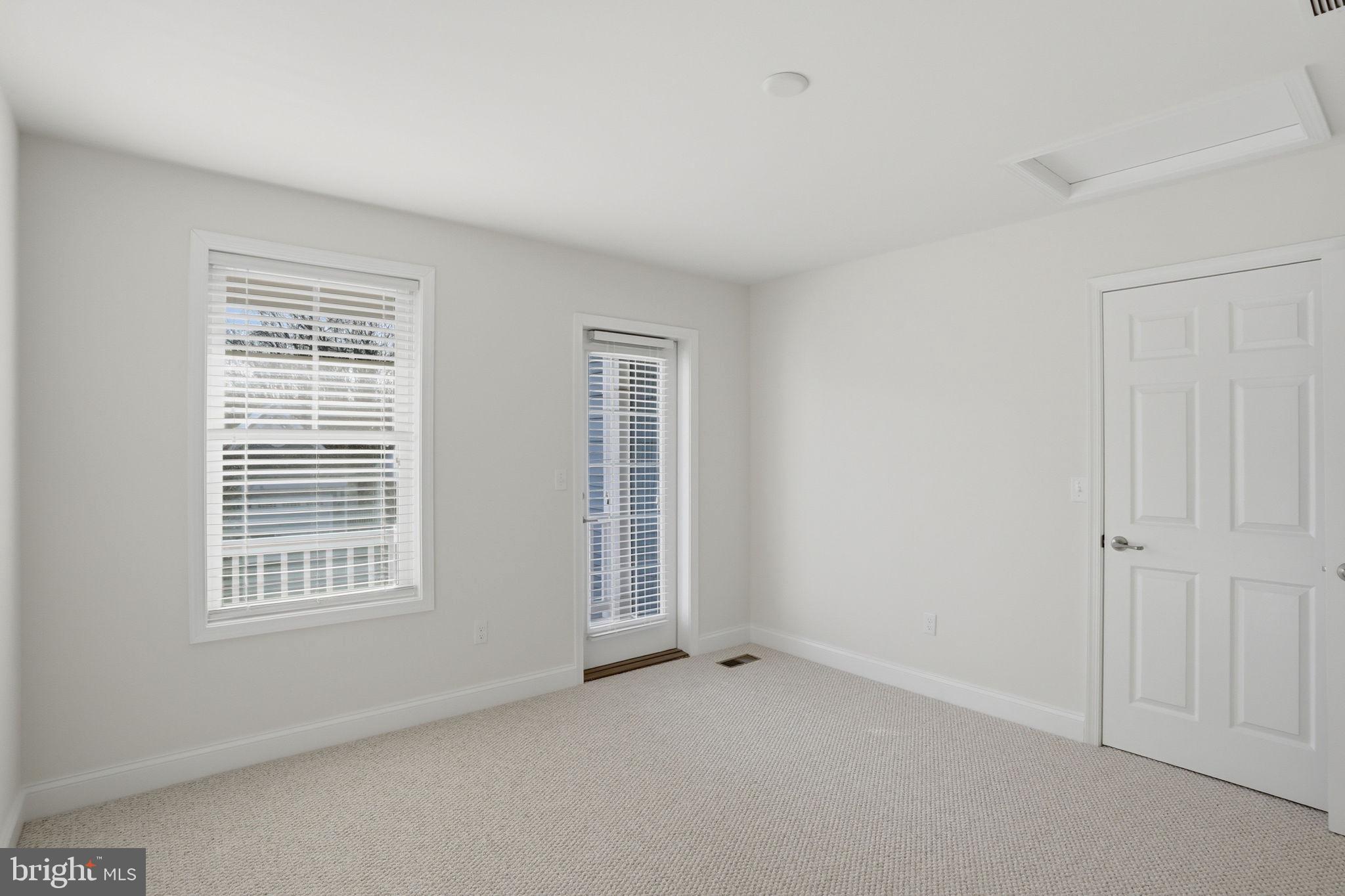 SENATORS - Residential