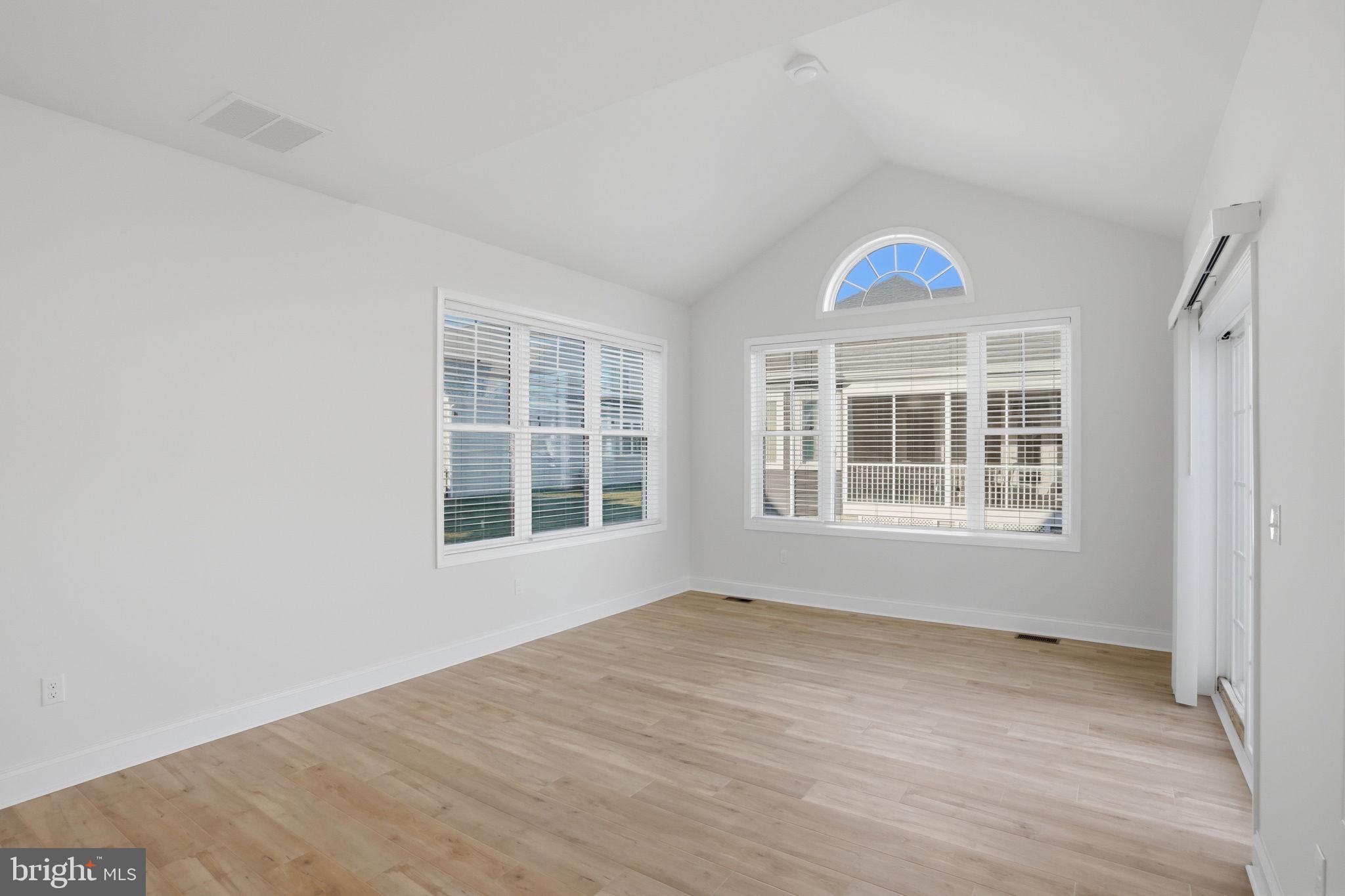 SENATORS - Residential