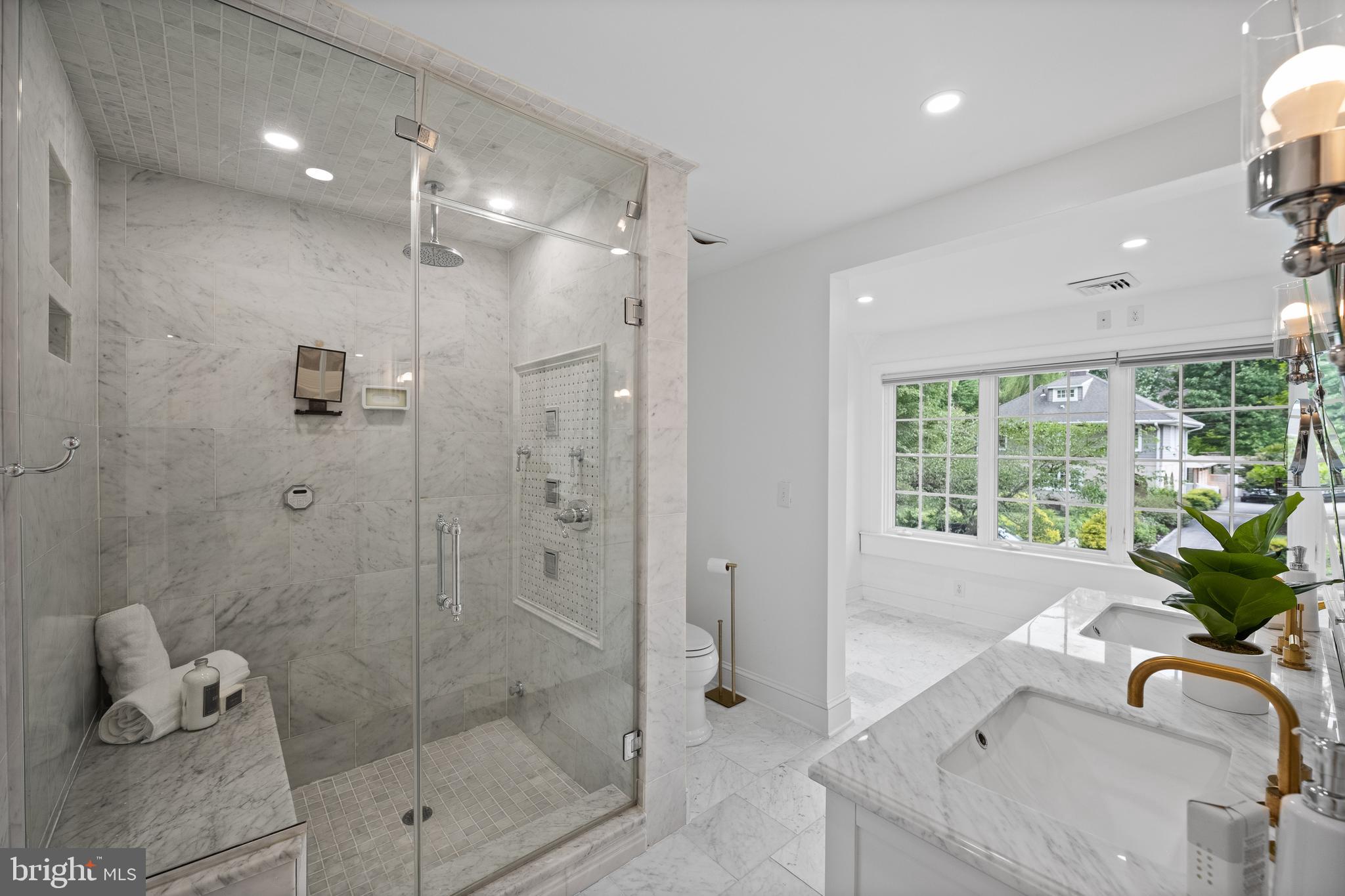 DOWNTOWN WAYNE - Residential