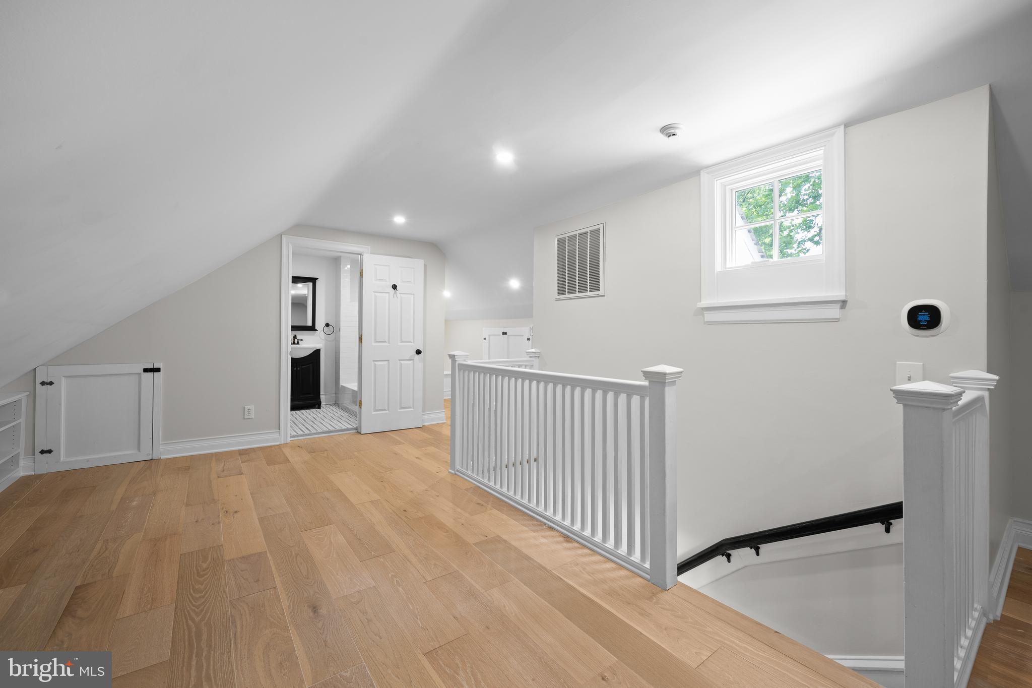 DOWNTOWN WAYNE - Residential