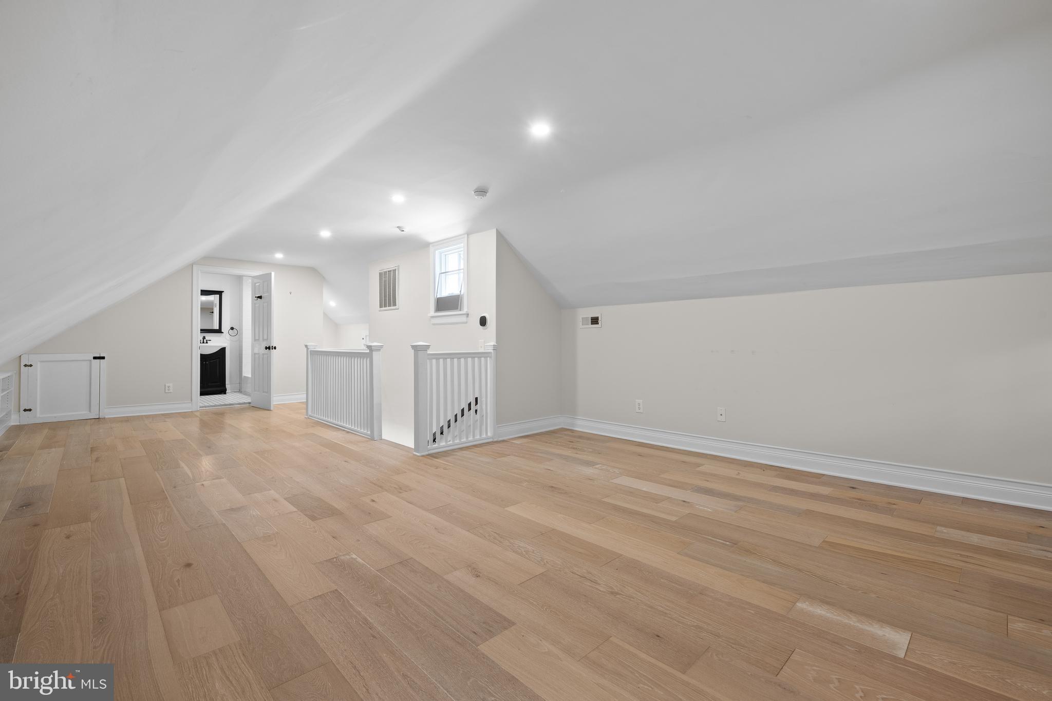 DOWNTOWN WAYNE - Residential