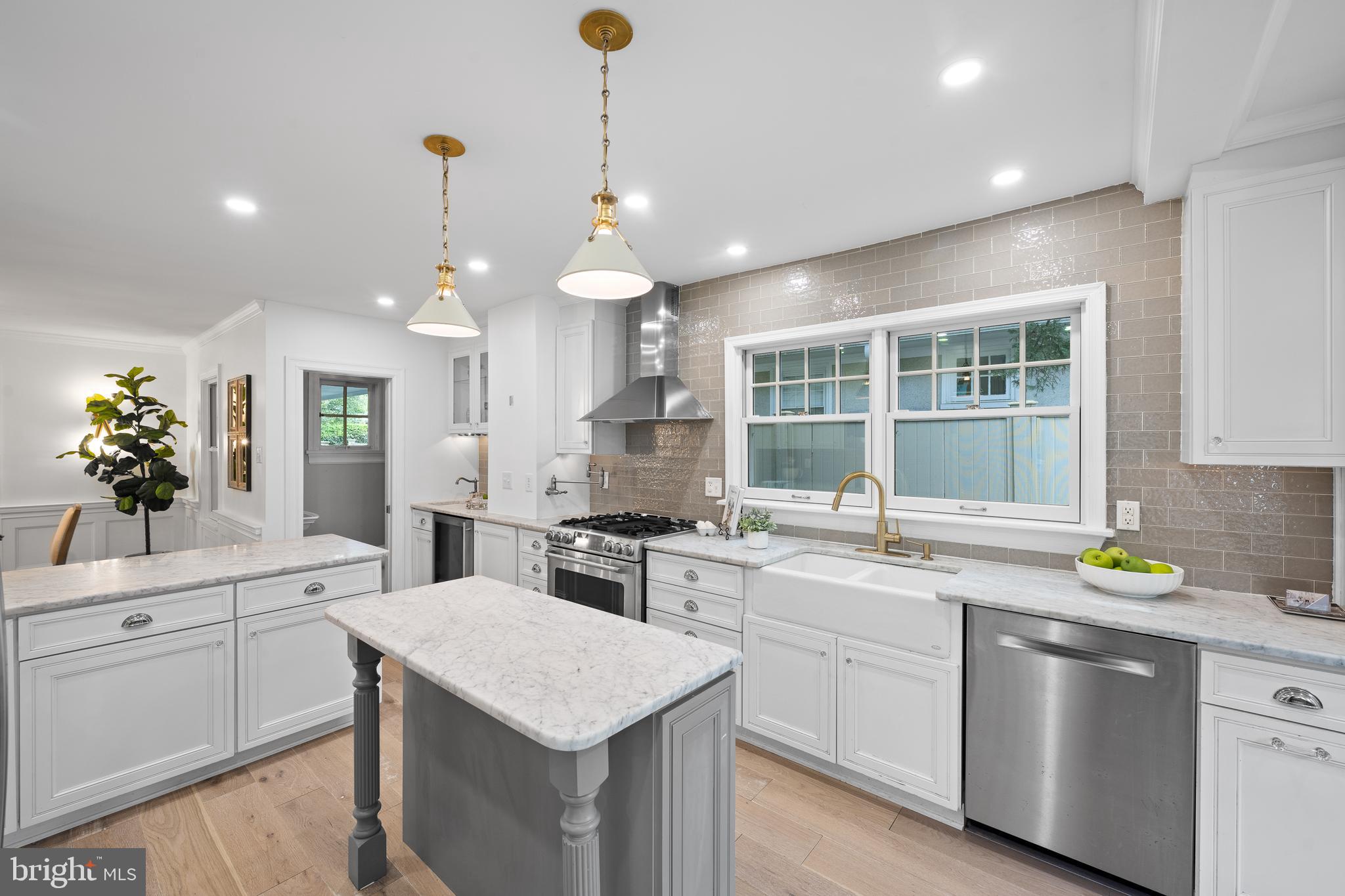 DOWNTOWN WAYNE - Residential