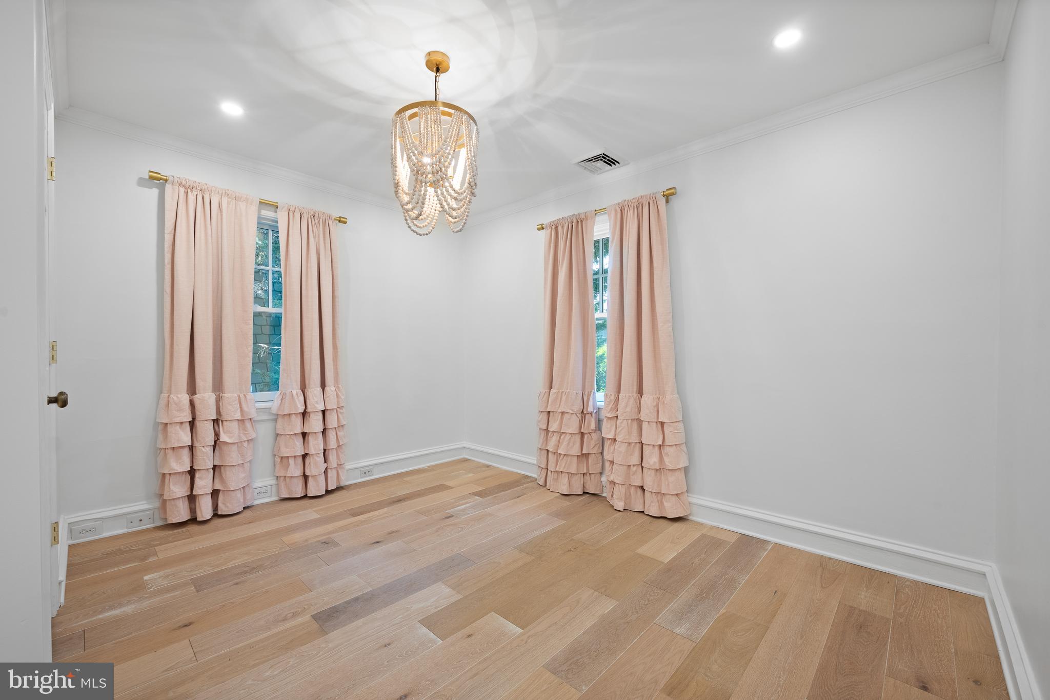 DOWNTOWN WAYNE - Residential