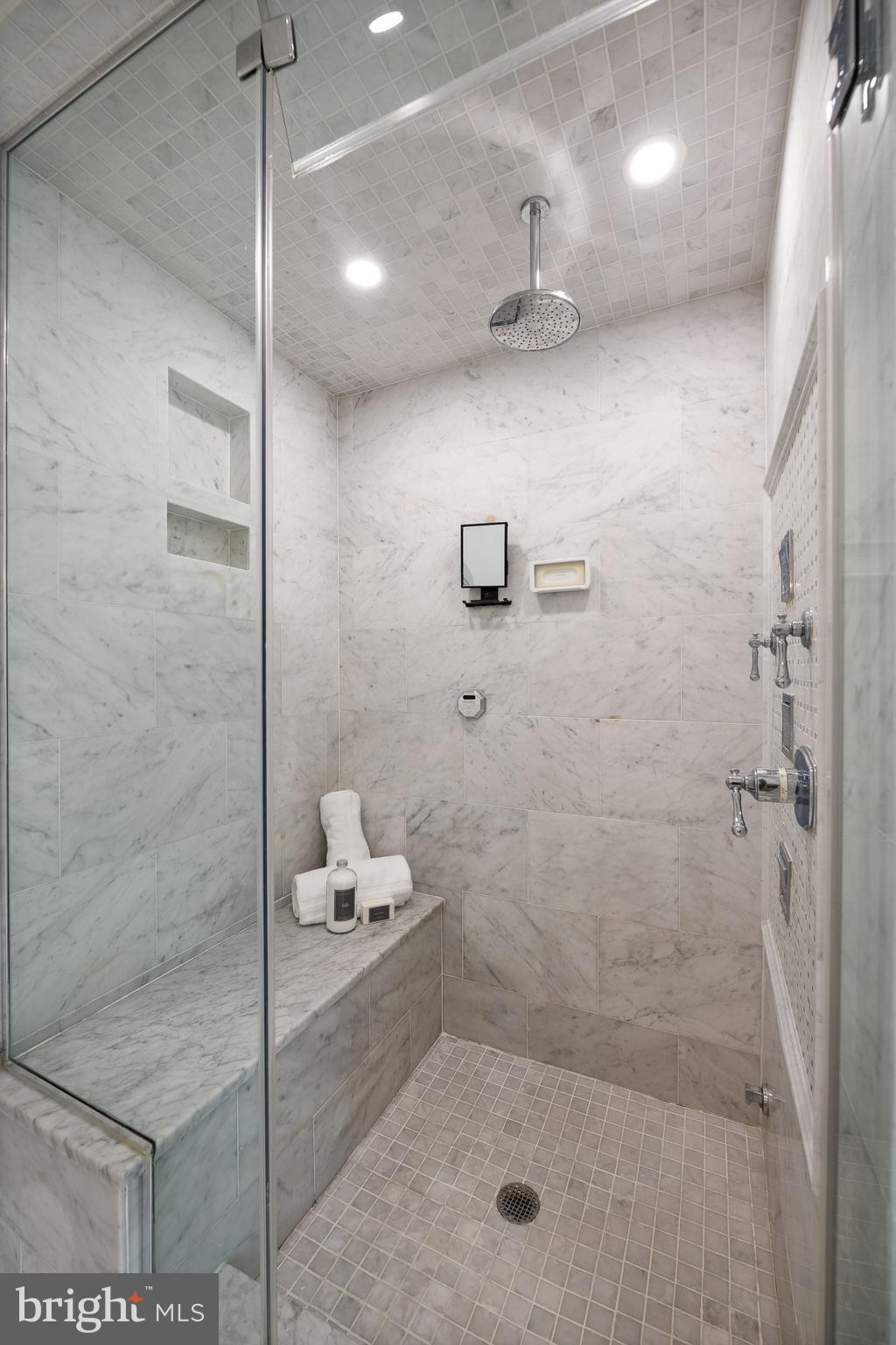 DOWNTOWN WAYNE - Residential