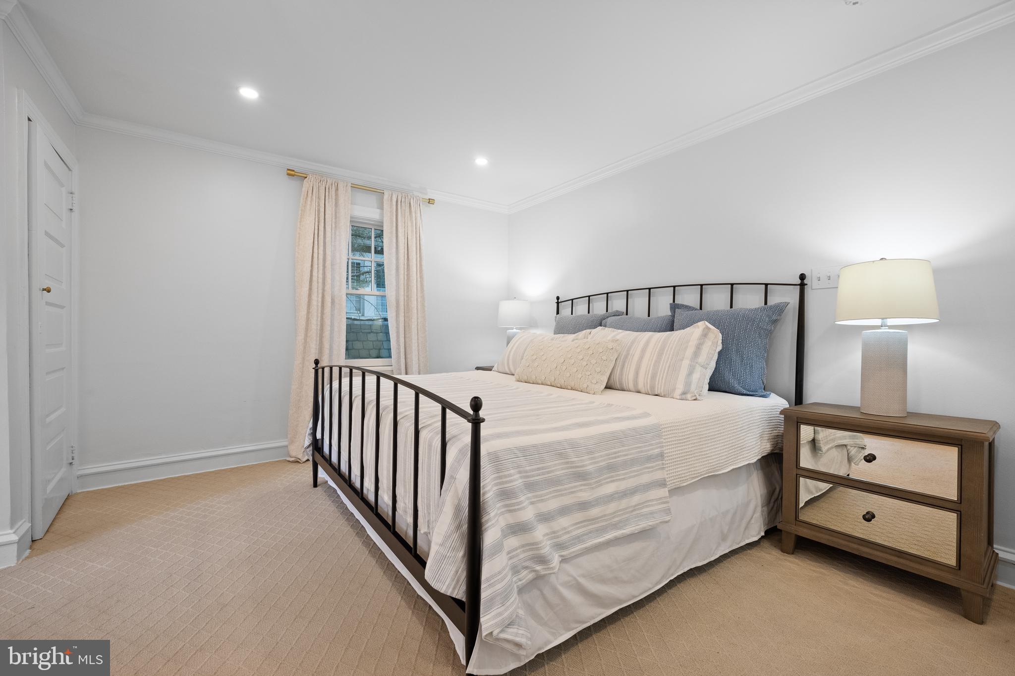 DOWNTOWN WAYNE - Residential