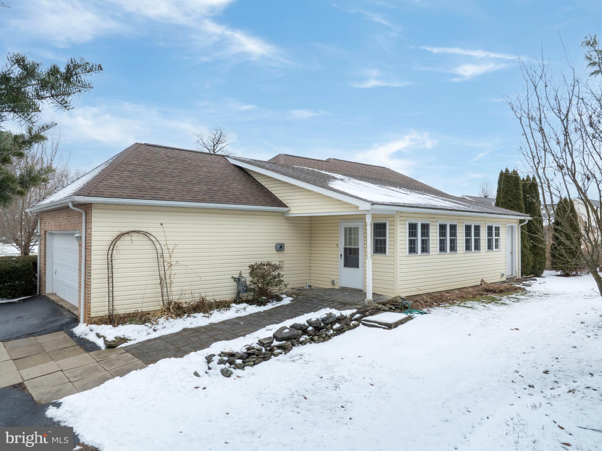 GREENLEAF MANOR - Residential