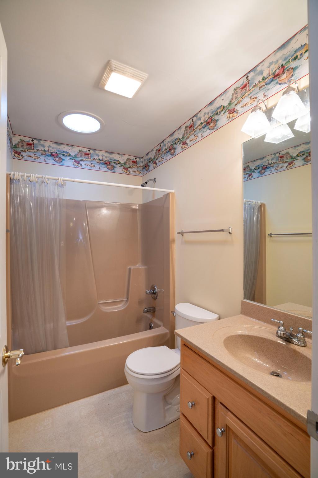 GREENLEAF MANOR - Residential