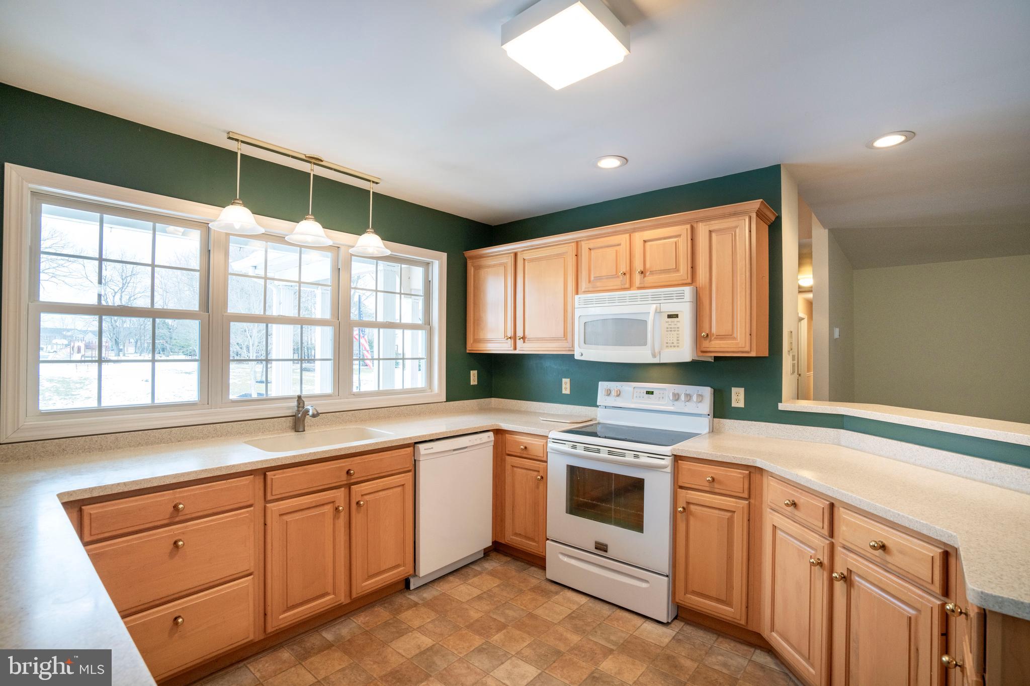 GREENLEAF MANOR - Residential