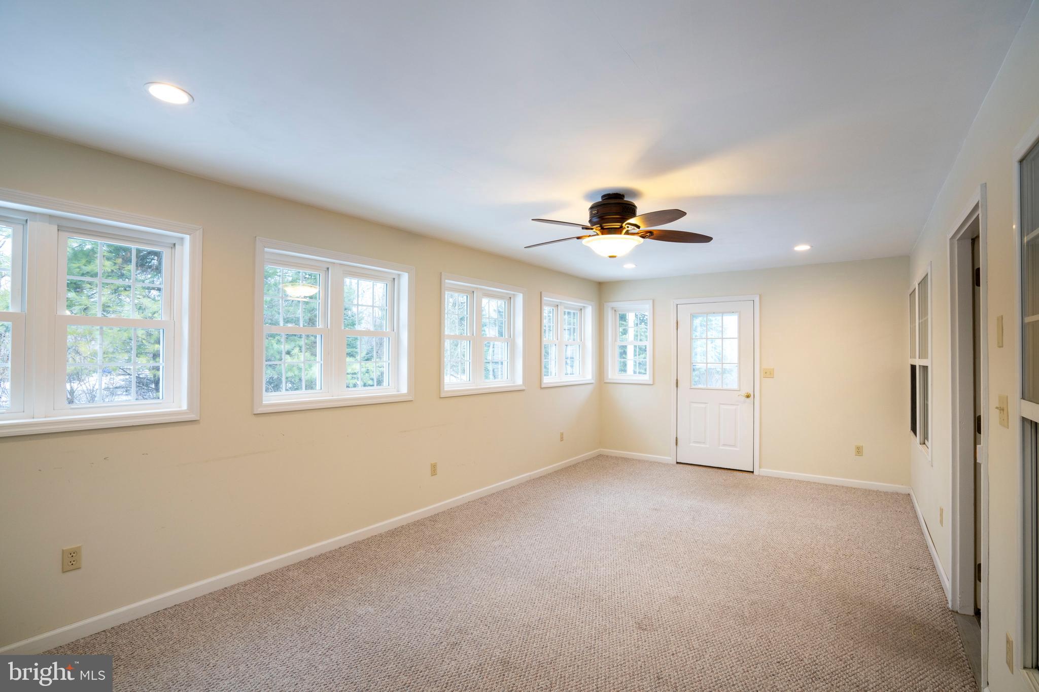 GREENLEAF MANOR - Residential