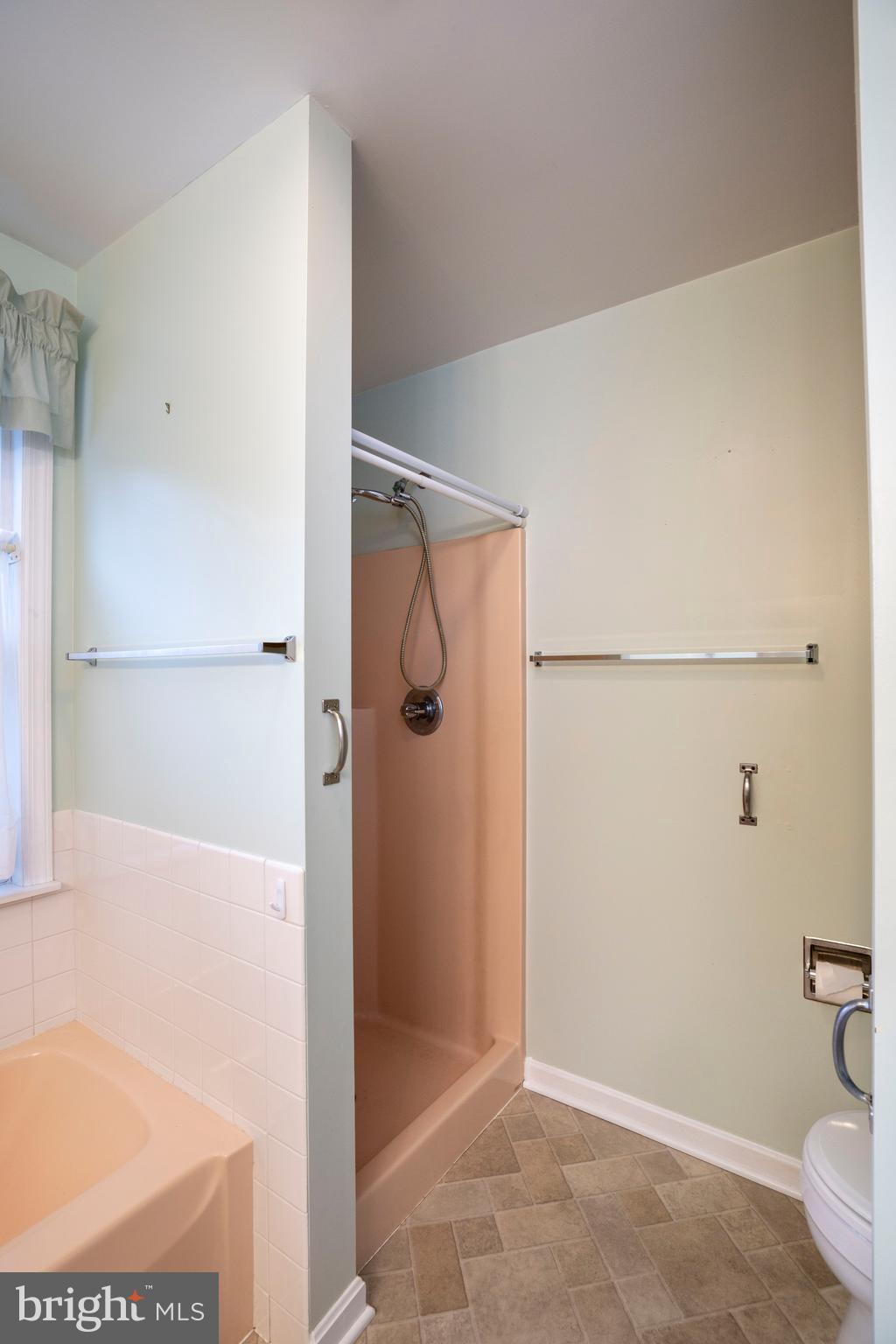 GREENLEAF MANOR - Residential