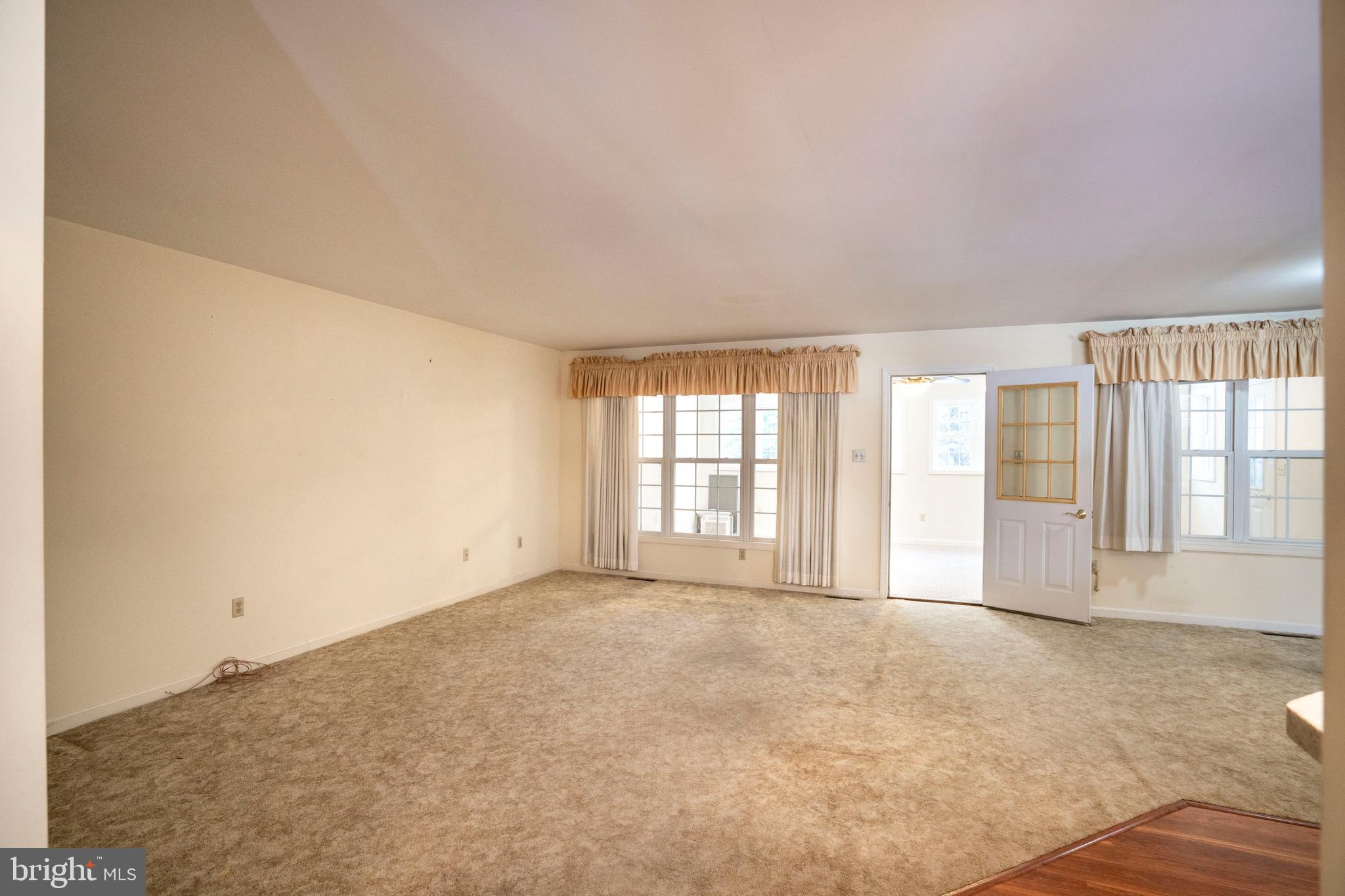 GREENLEAF MANOR - Residential