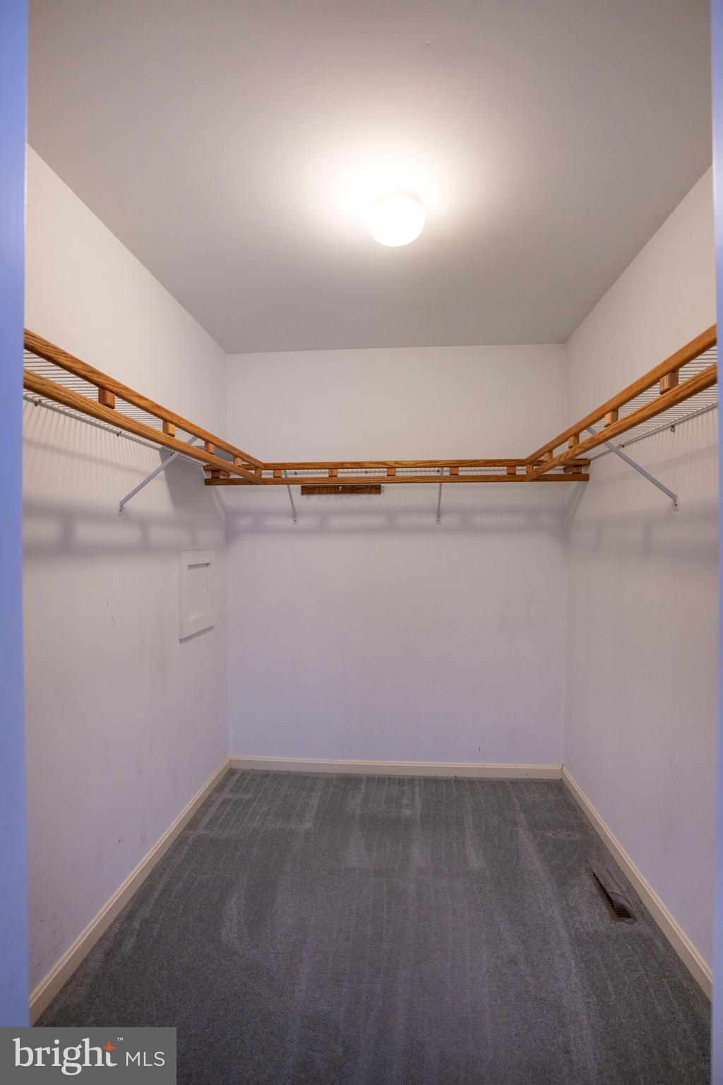 GREENLEAF MANOR - Residential