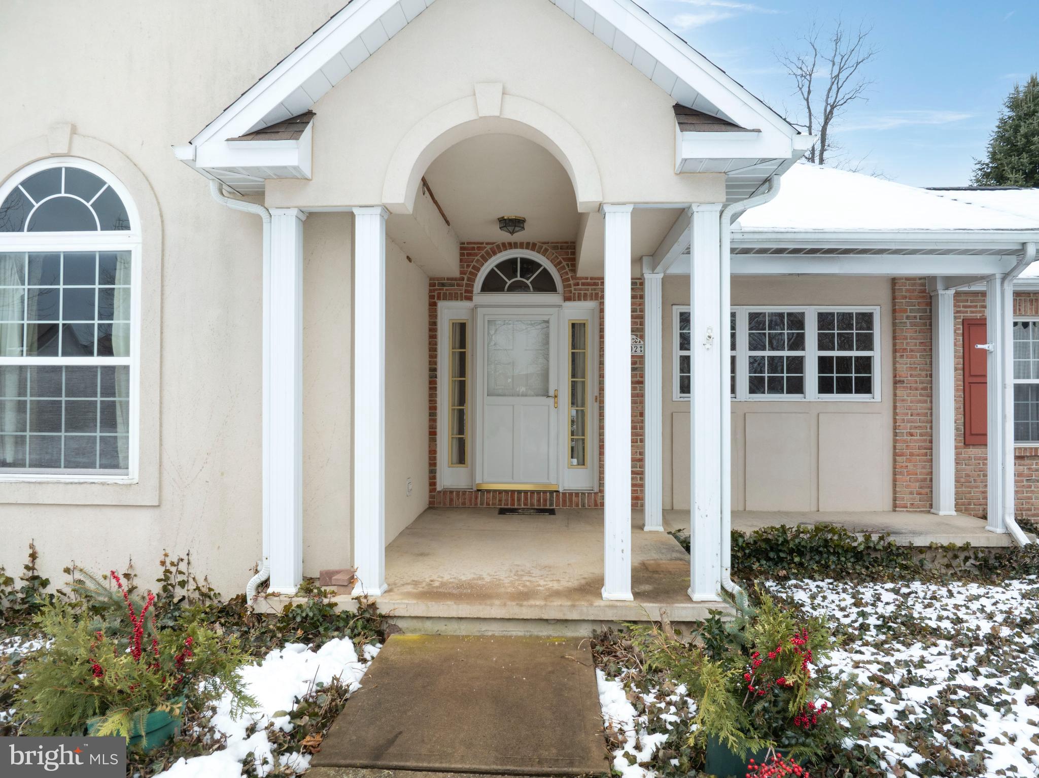 GREENLEAF MANOR - Residential