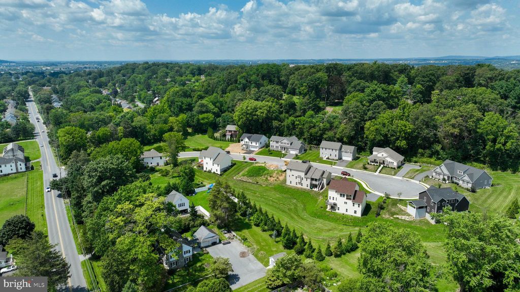 Photo of 208 Cottage Lane, Lancaster, PA 17601 (MLS # PALA2055300)