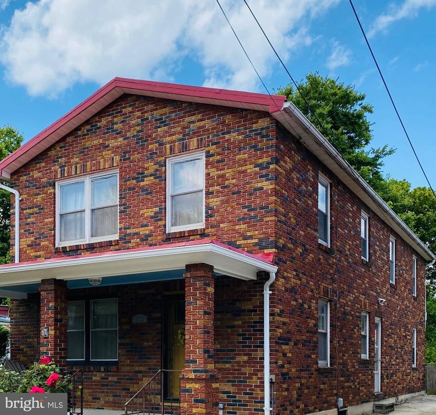 This brick home offers 3 beds 2 full baths, harwood flooring, large country kitchen on a full unfinished basement.