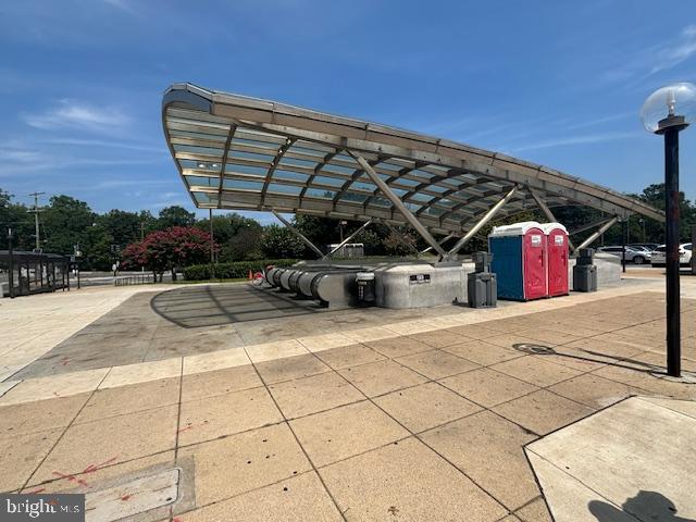 HOLLY PARK - Residential