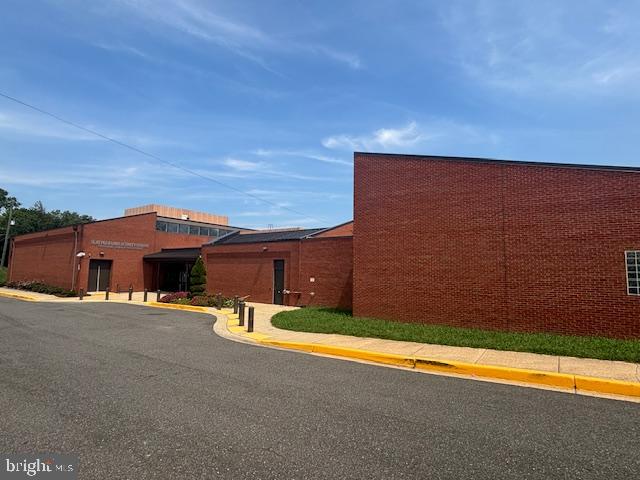 HOLLY PARK - Residential