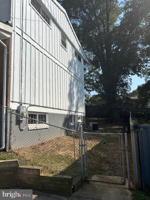 HOLLY PARK - Residential