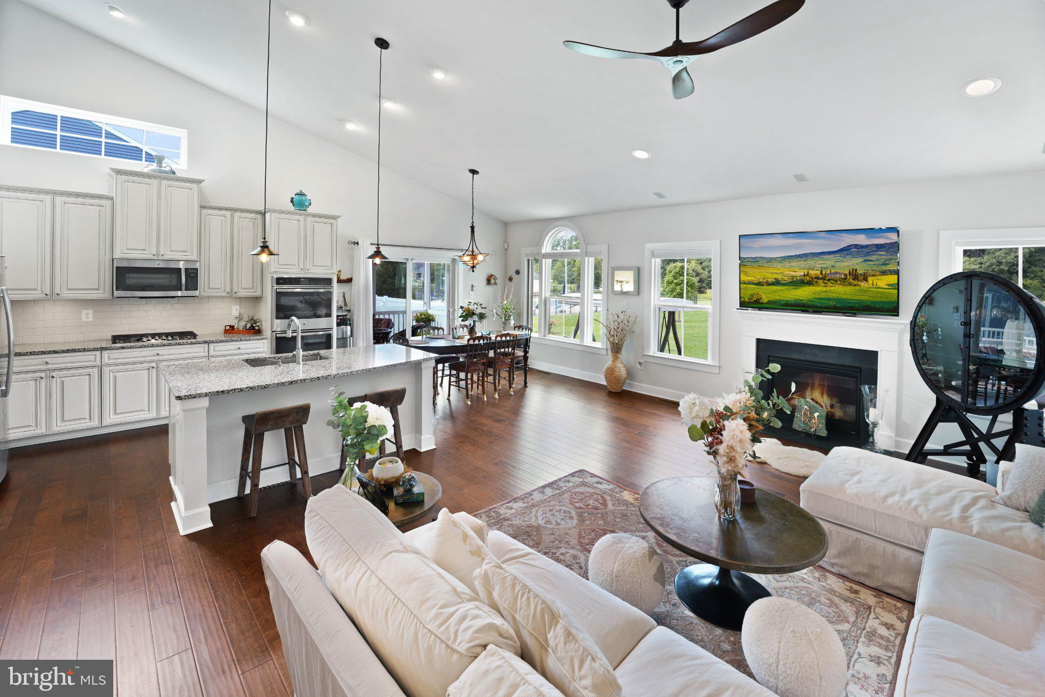 18693 CRIMSON ROAD