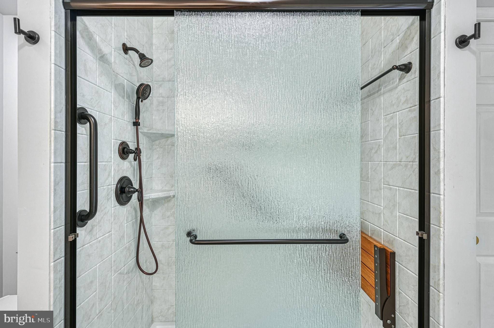 FOXWOOD MANOR - Residential