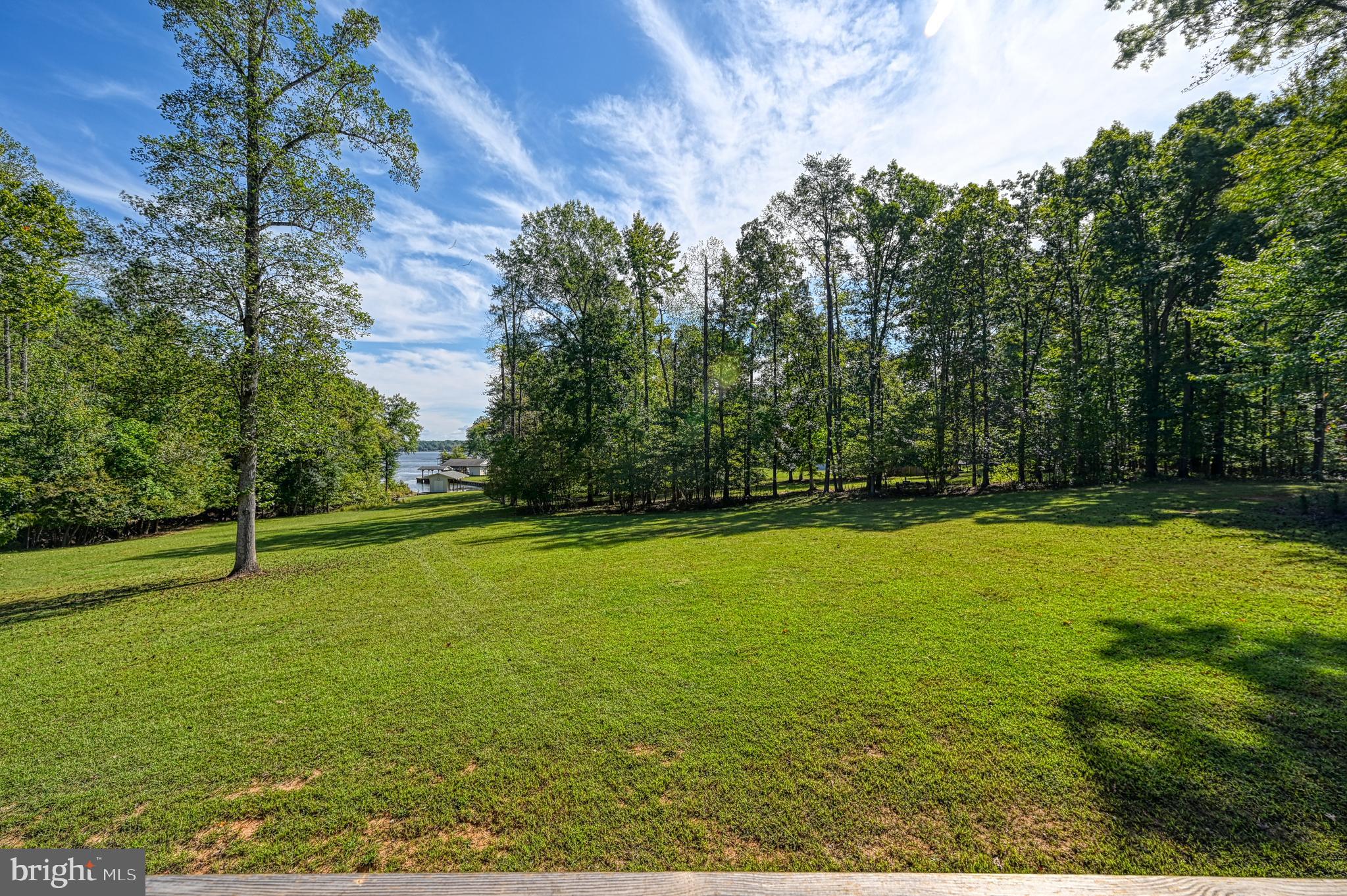 FOXWOOD MANOR - Residential