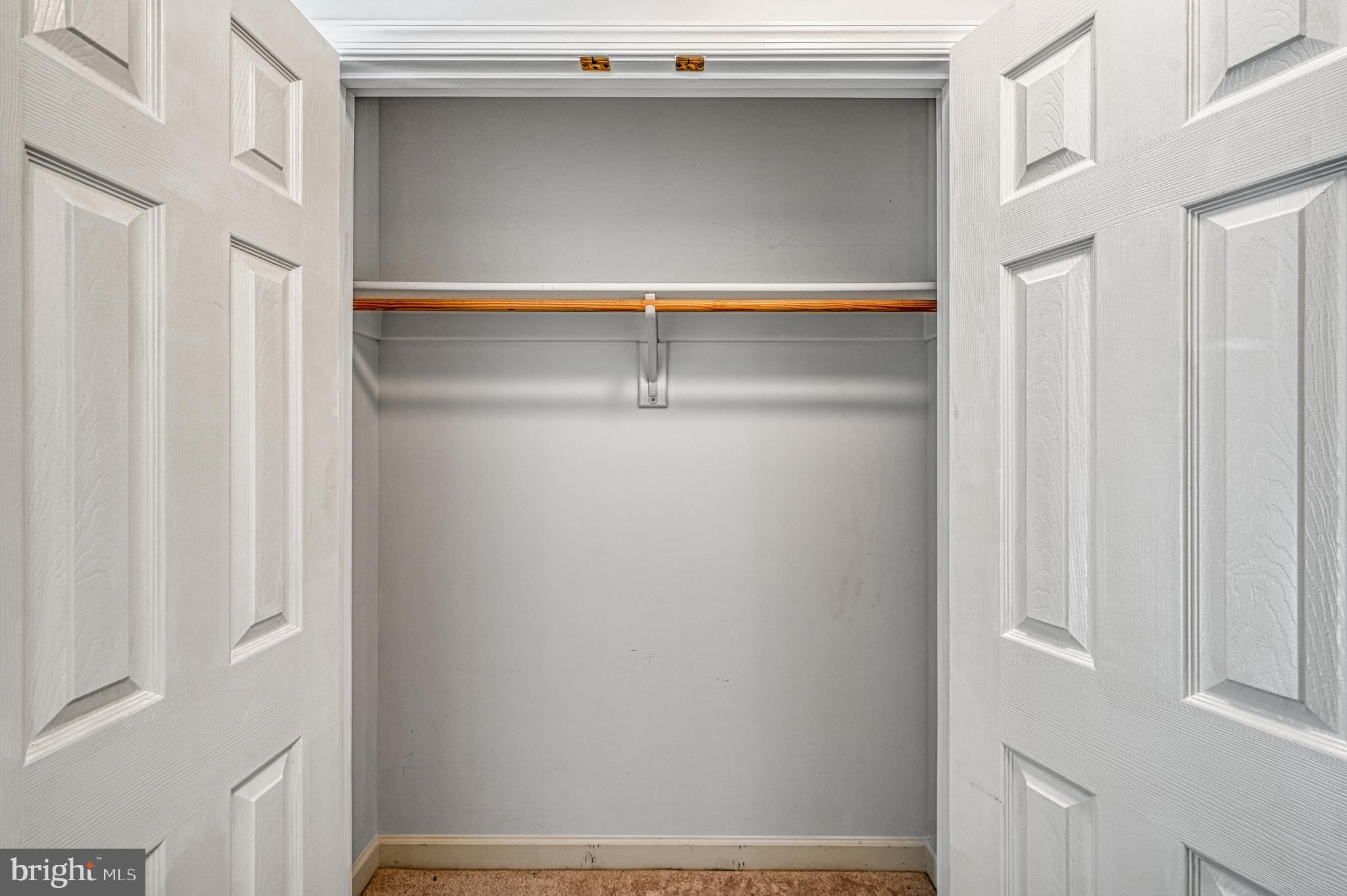 FOXWOOD MANOR - Residential