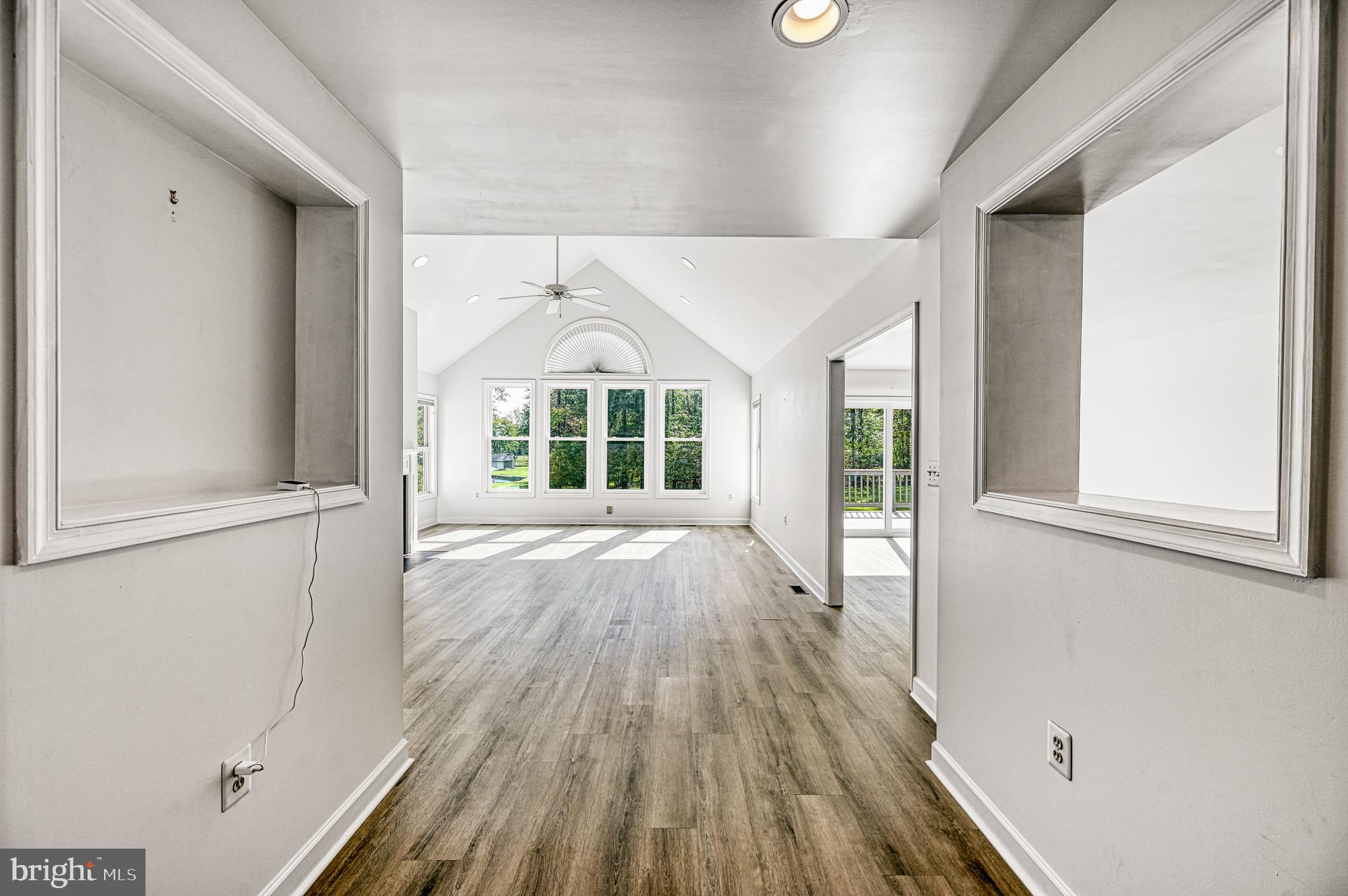 FOXWOOD MANOR - Residential