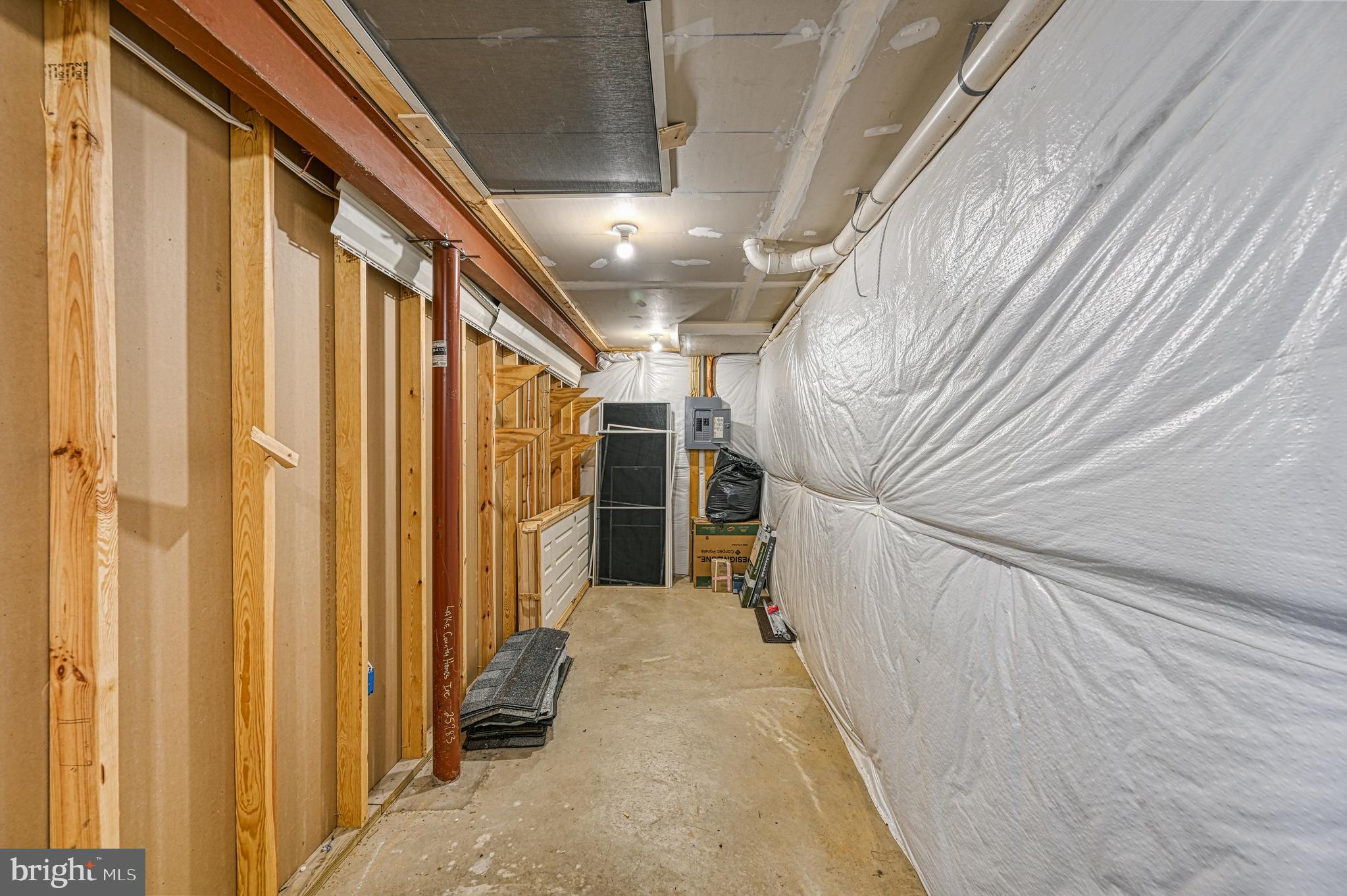 FOXWOOD MANOR - Residential