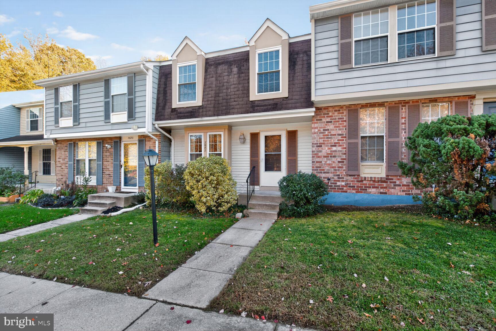 GREEN HOLLY WOODS - Residential Lease