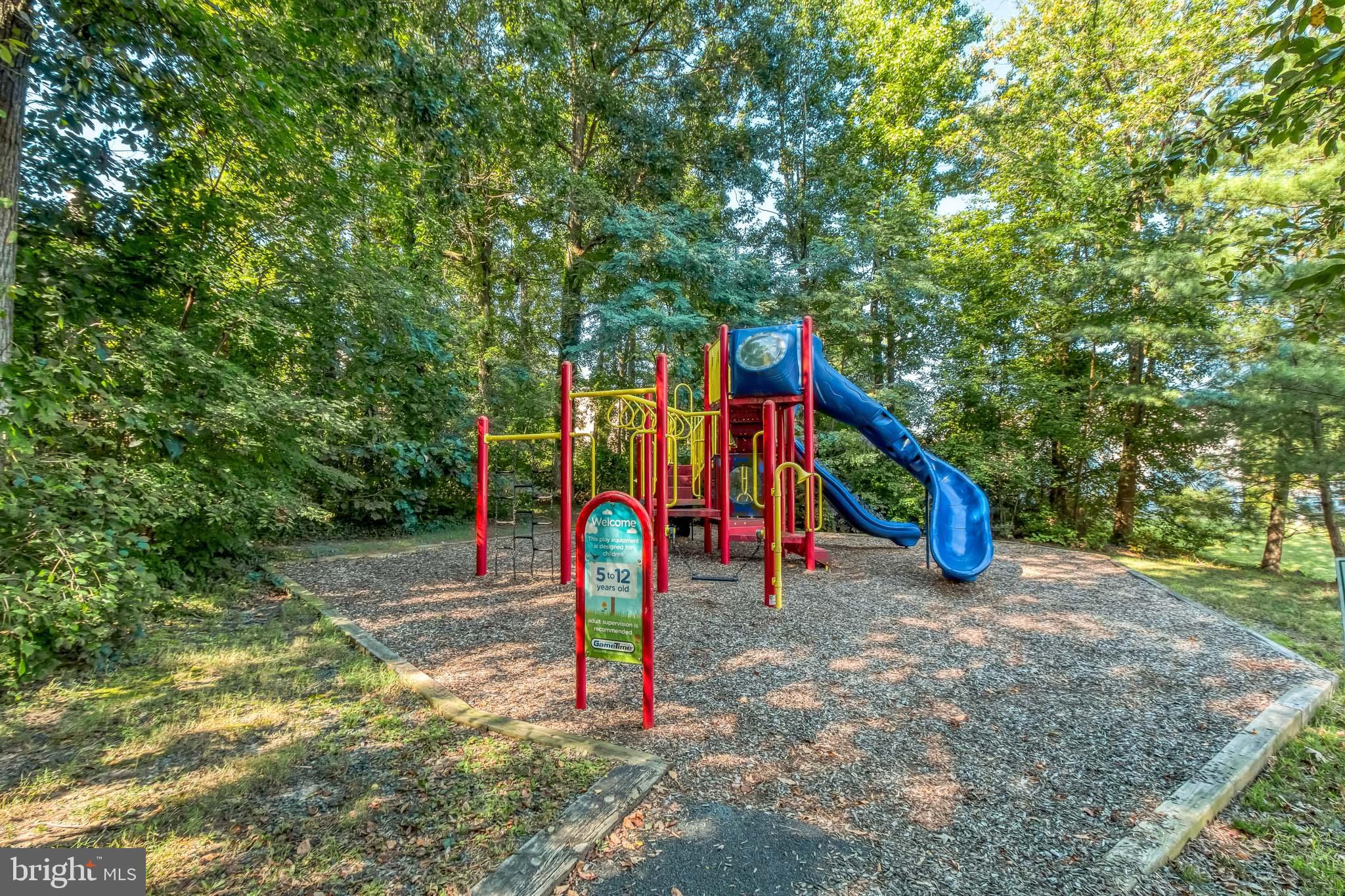 GREEN HOLLY WOODS - Residential Lease