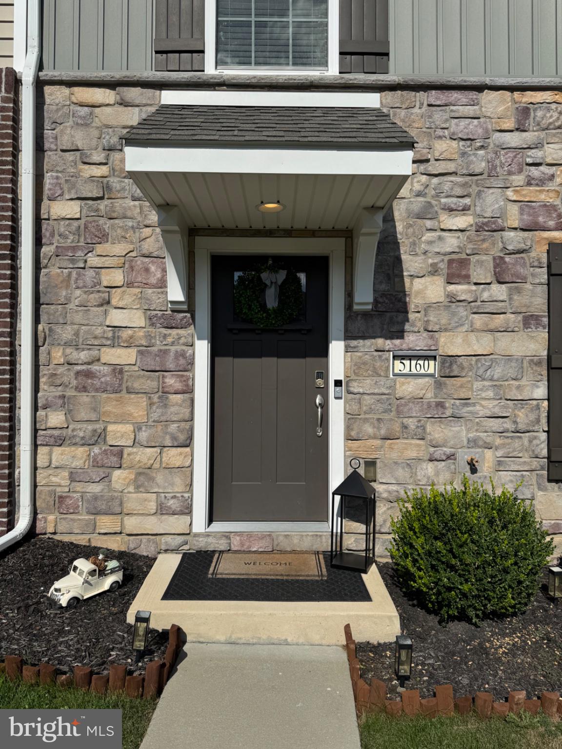 5160 LAUREL VALLEY LANE