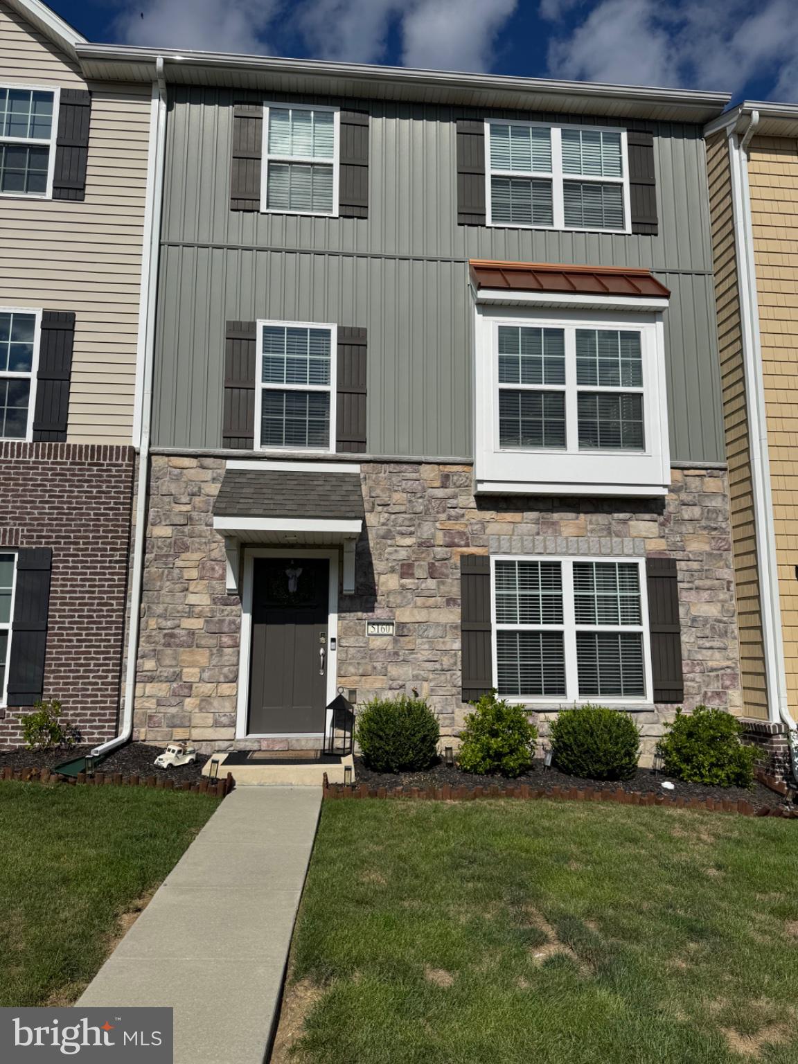 5160 LAUREL VALLEY LANE