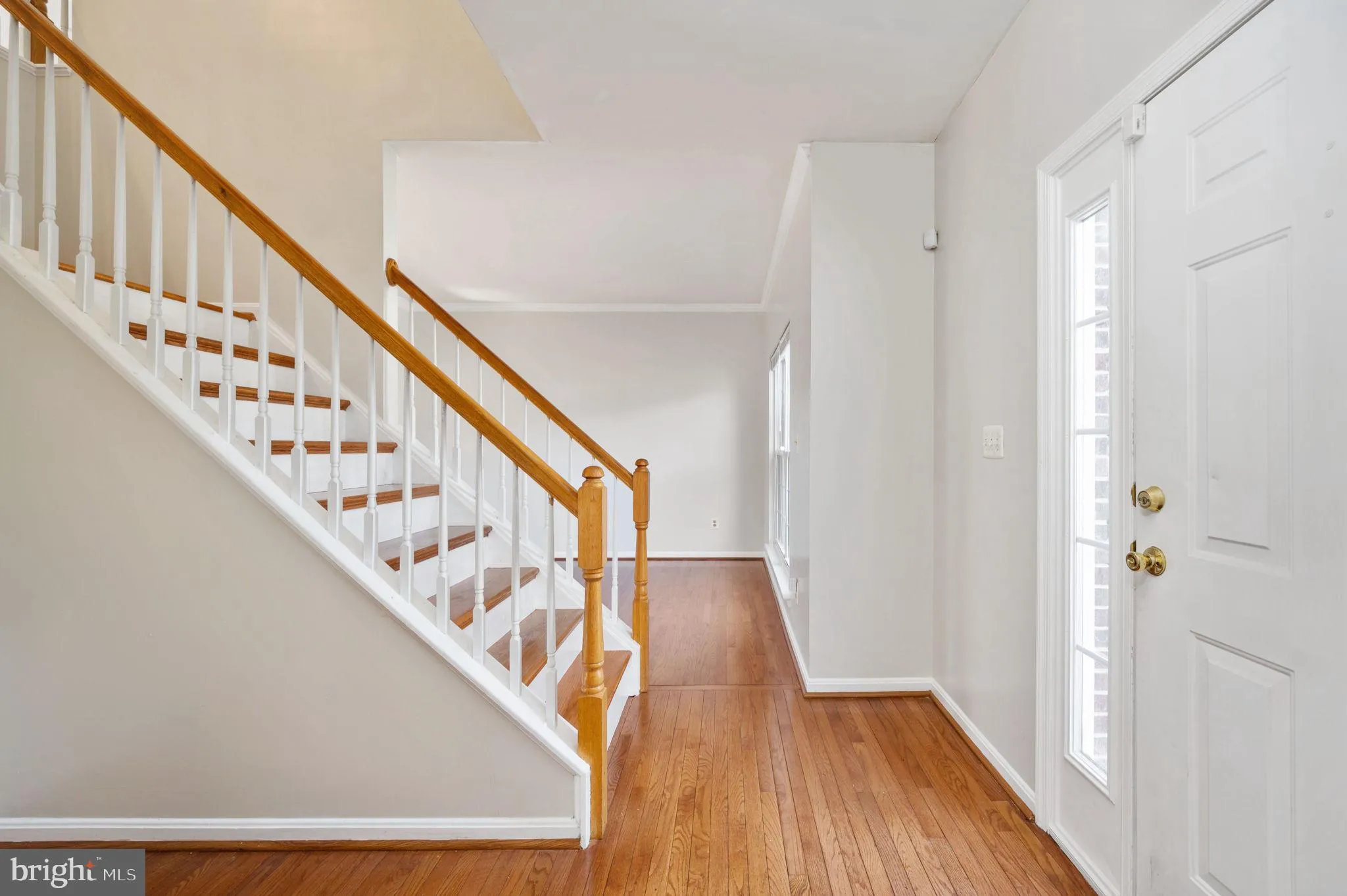 Manassas, Virginia 20112, United States, 5 Bedrooms Bedrooms, ,4 BathroomsBathrooms,Residential,Contingent,79204